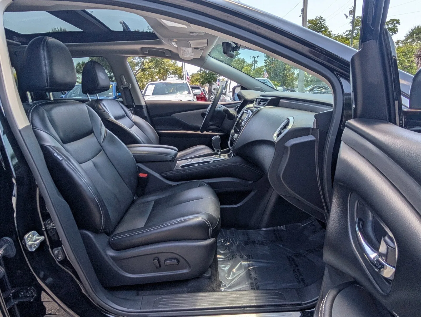 2024 Nissan Murano SL photo 18