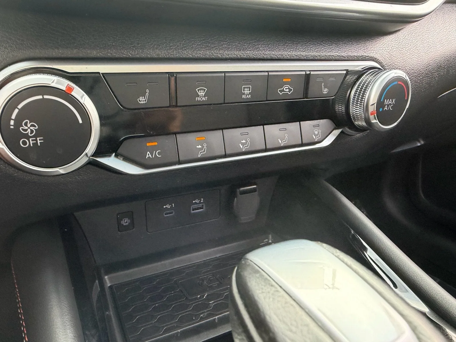 2024 Nissan Altima SR photo 26