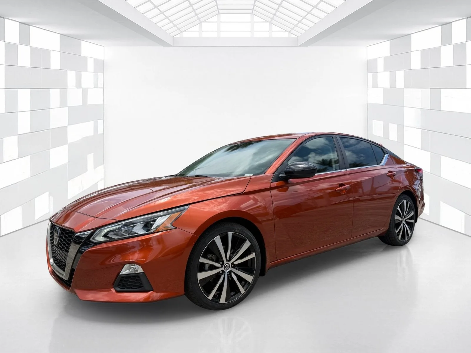 2022 Nissan Altima SR photo 3