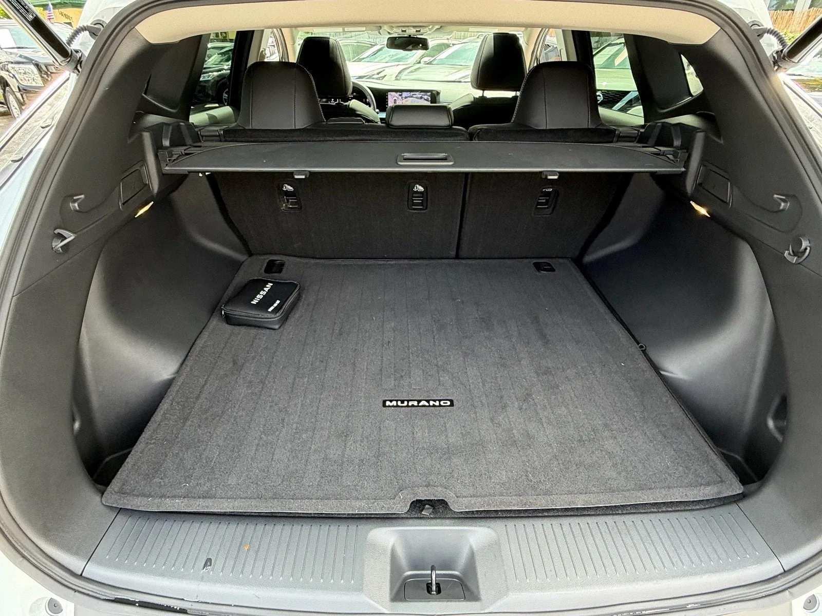 2025 Nissan Murano SL photo 15