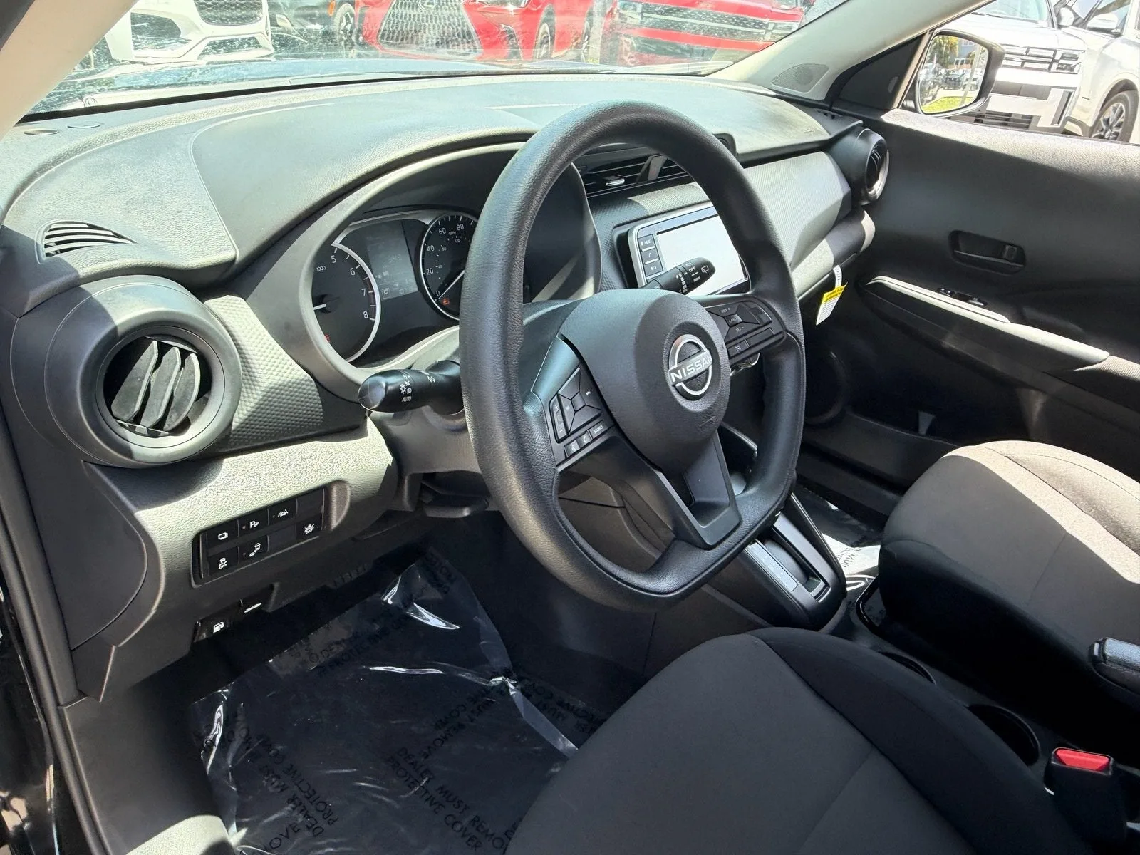2025 Nissan Kicks Play S photo 10