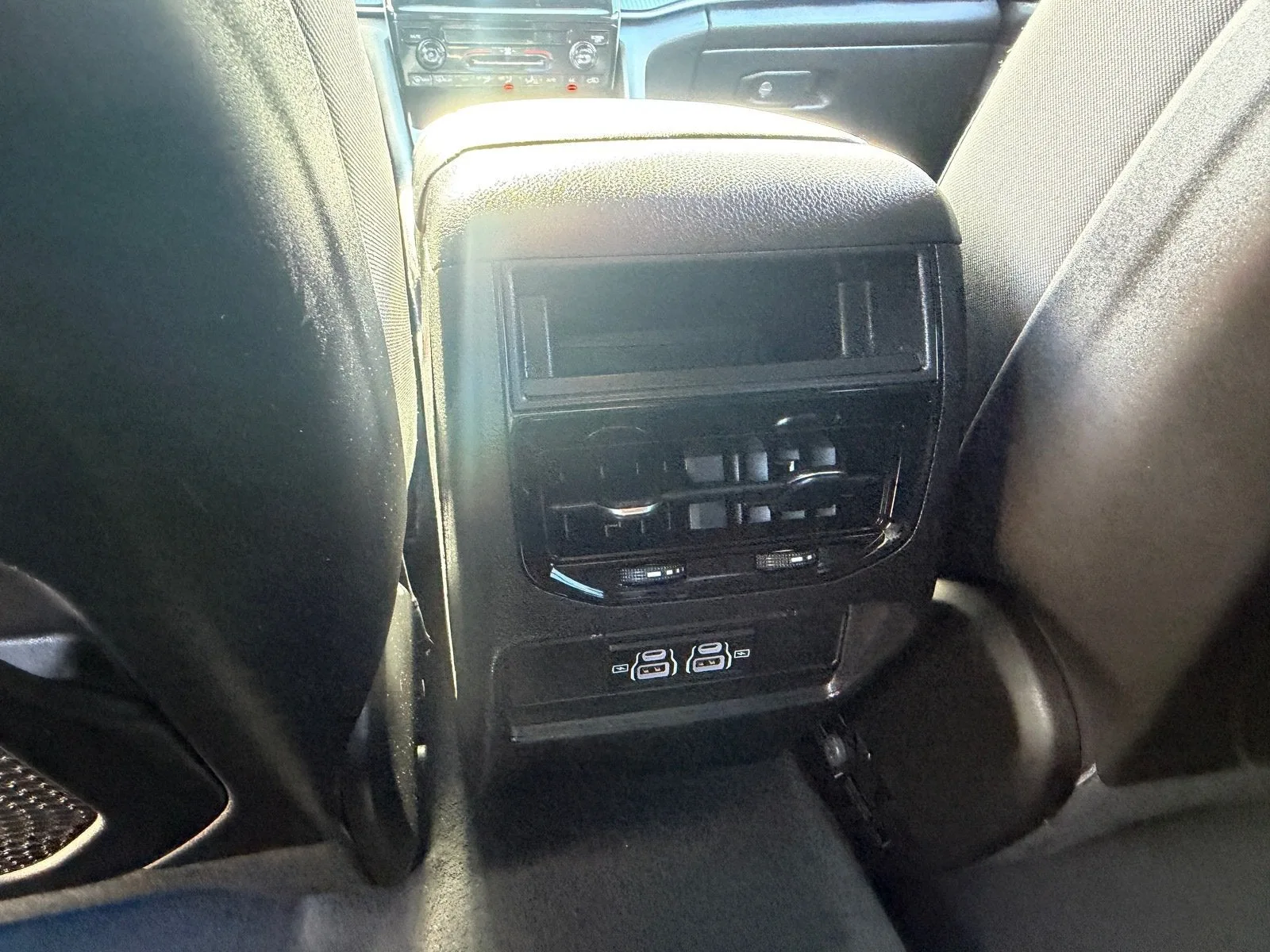 2025 Jeep Grand Cherokee Laredo photo 12
