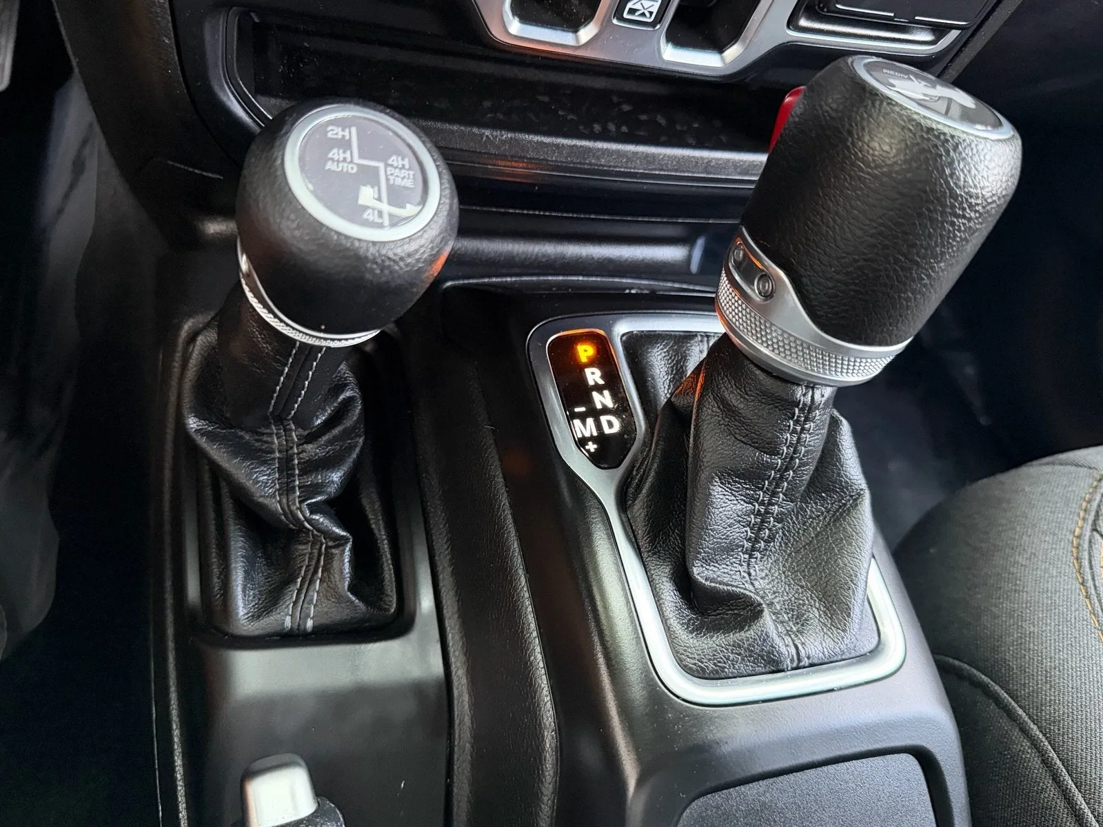 2024 Jeep Wrangler 4xe Sport S photo 25