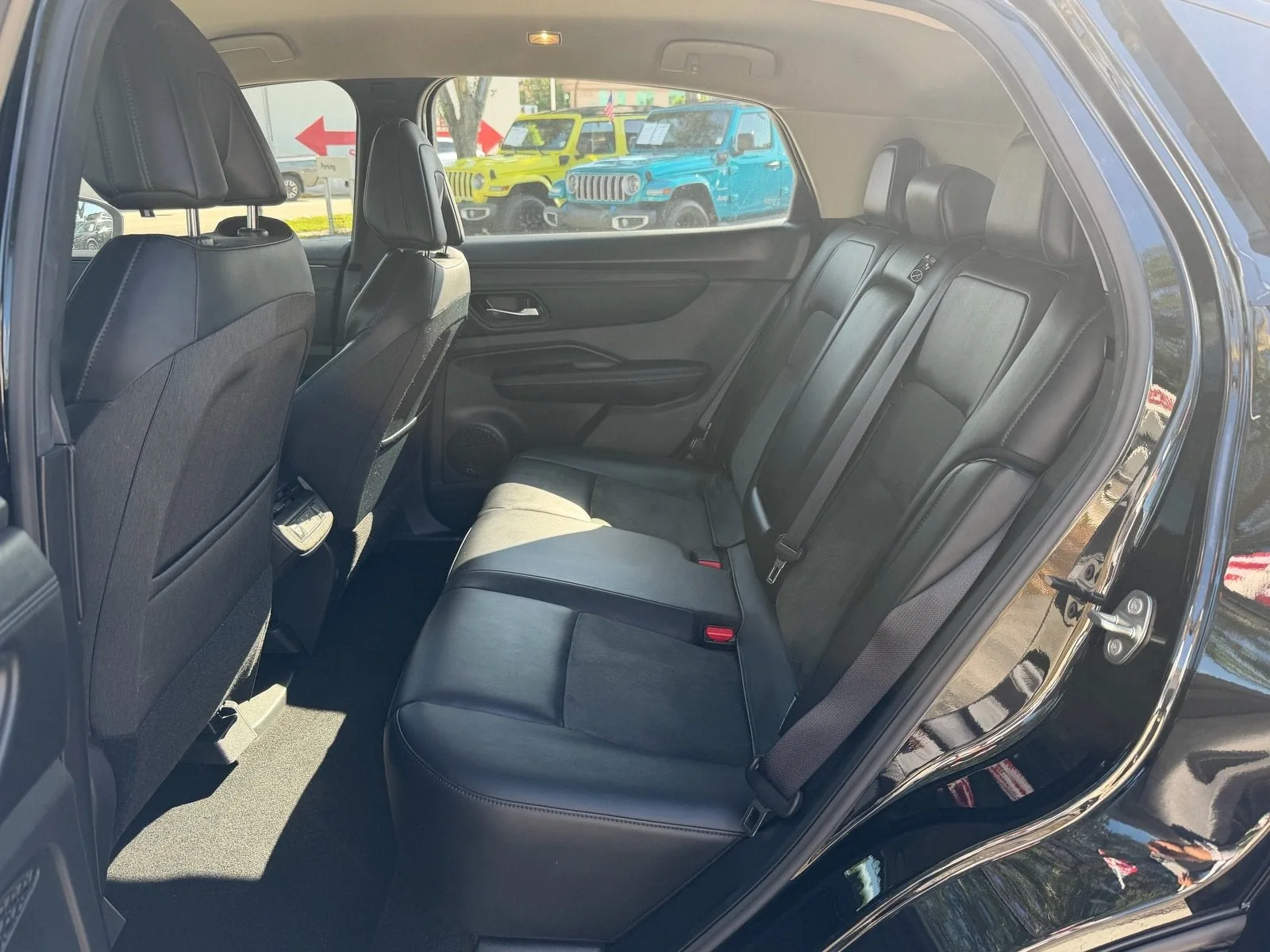 2024 Nissan ARIYA ENGAGE photo 12