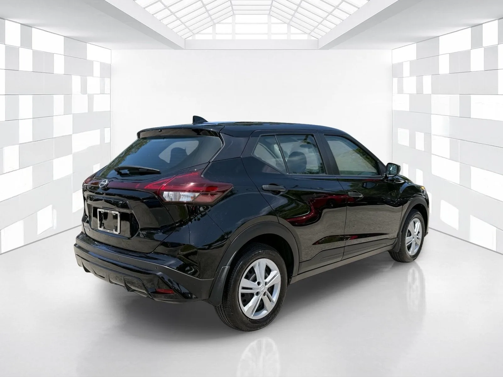 2025 Nissan Kicks Play S photo 7