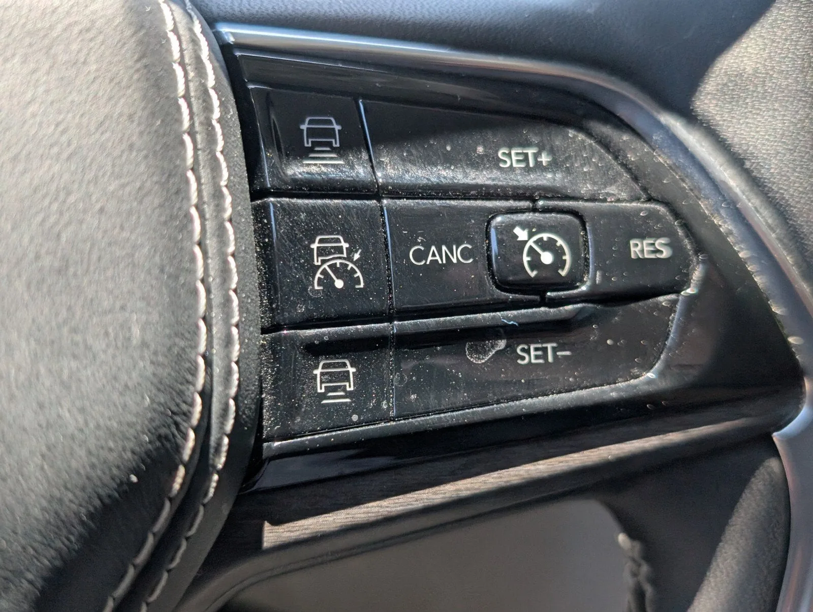 2022 Jeep Grand Cherokee 4xe Overland photo 31
