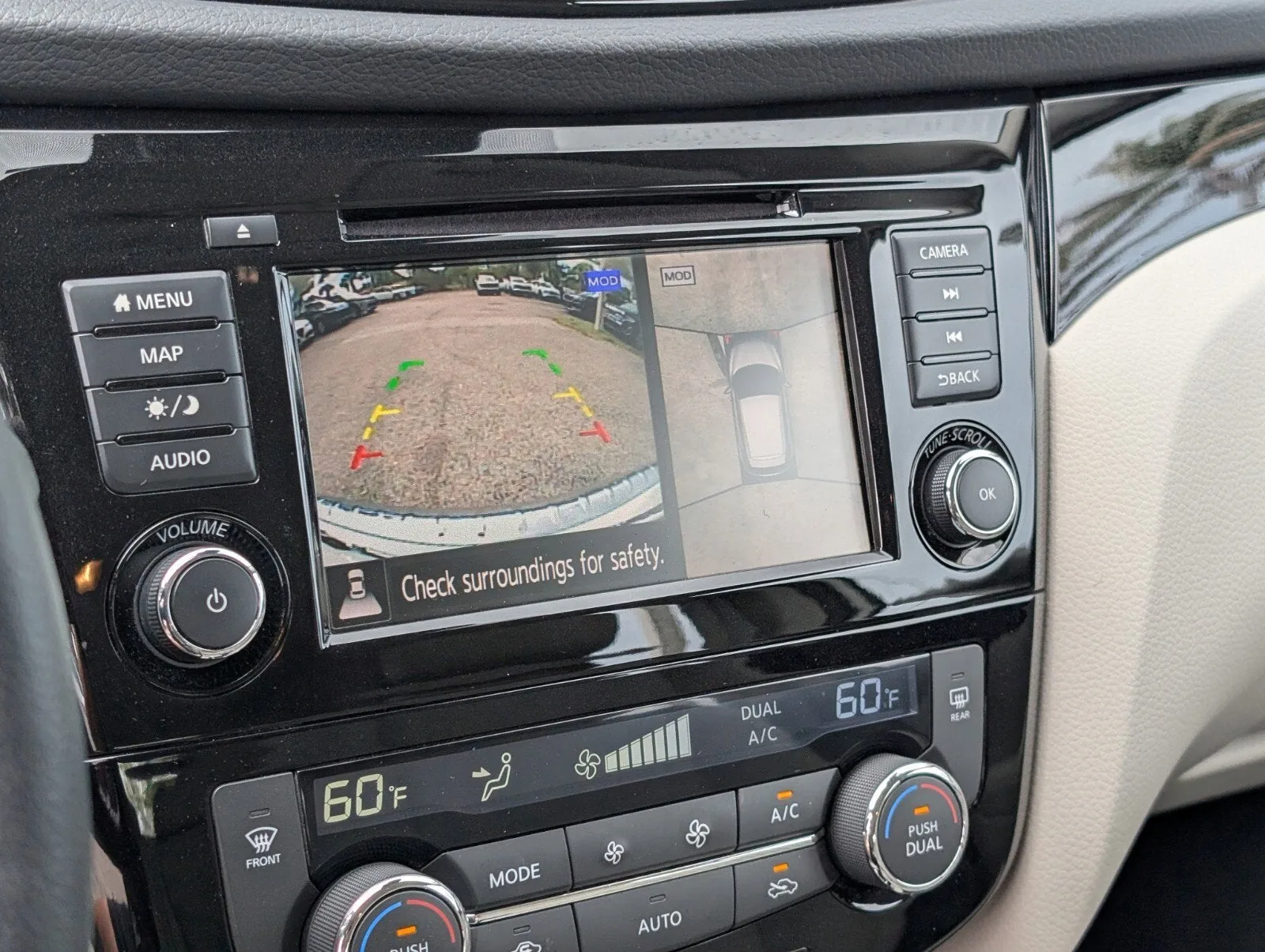 2022 Nissan Rogue Sport SL photo 24