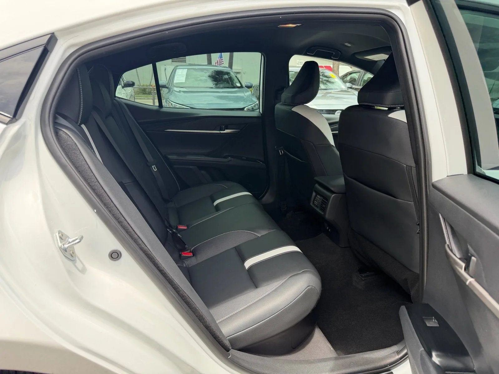 2026 Toyota Camry SE photo 17