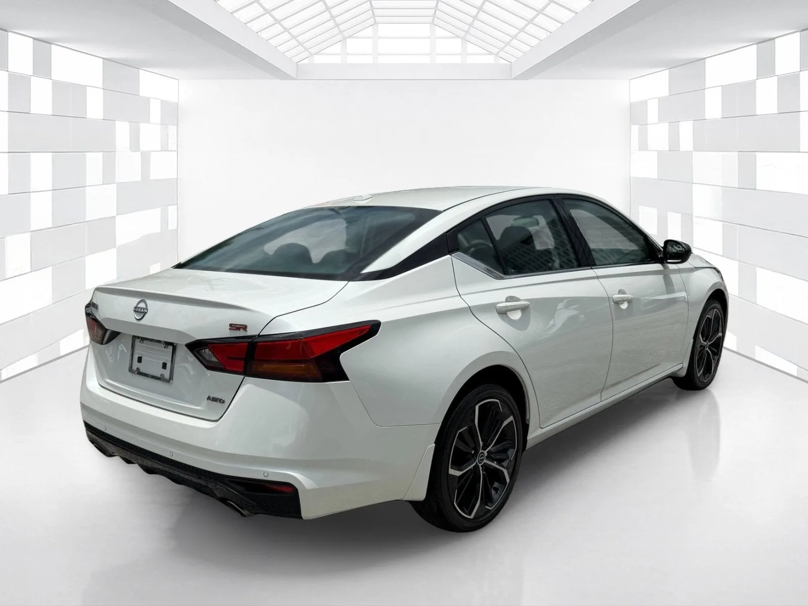 2024 Nissan Altima SR photo 7