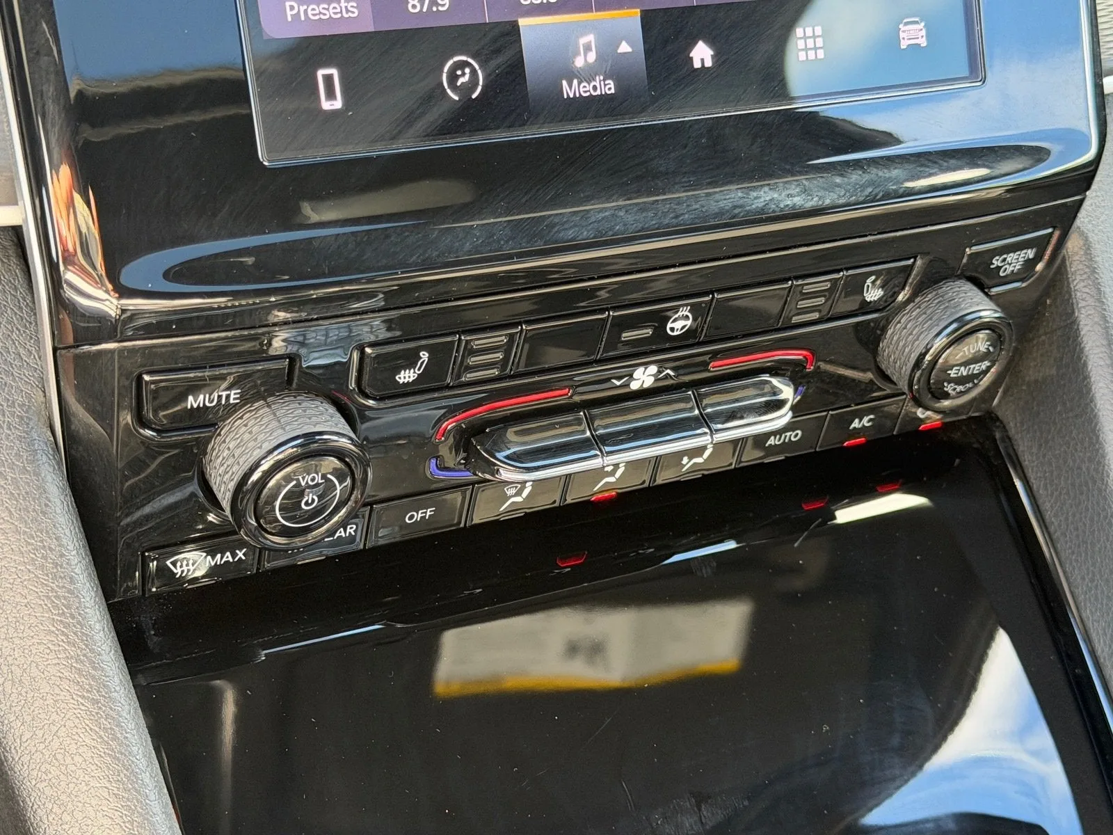 2023 Jeep Grand Cherokee L Altitude photo 29