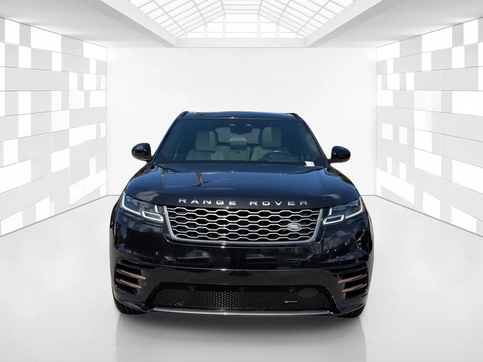 2022 Land Rover Range Rover Velar R-Dynamic S photo 2