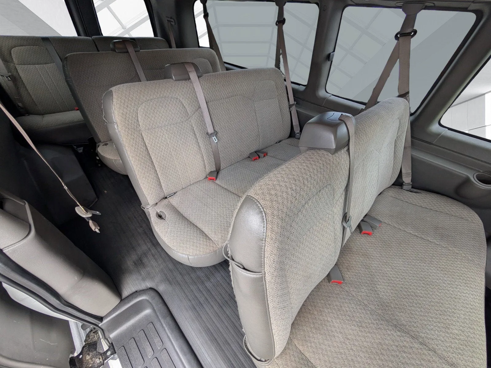 2023 Chevrolet Express Passenger LS photo 7