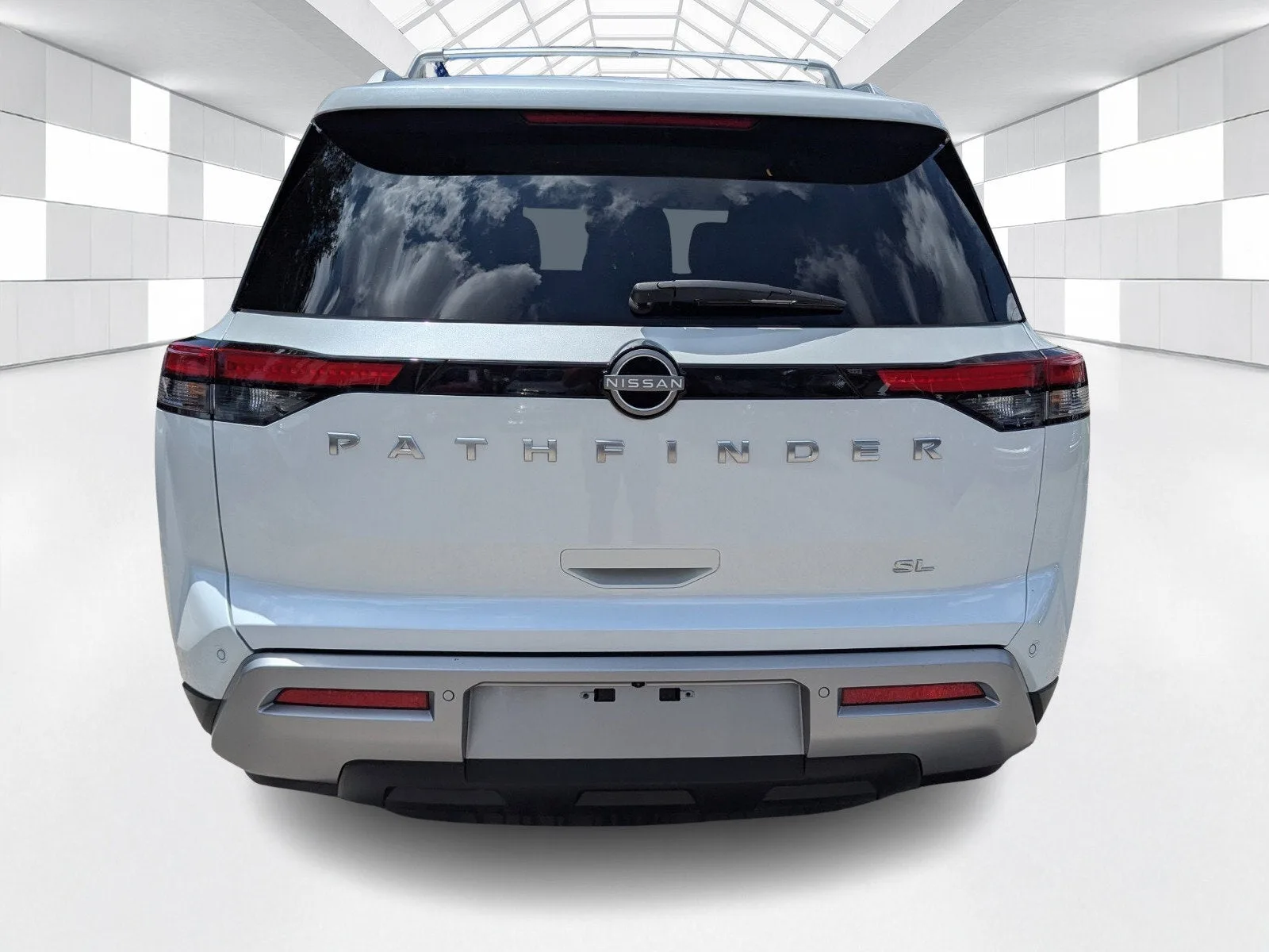 2025 Nissan Pathfinder SL photo 4