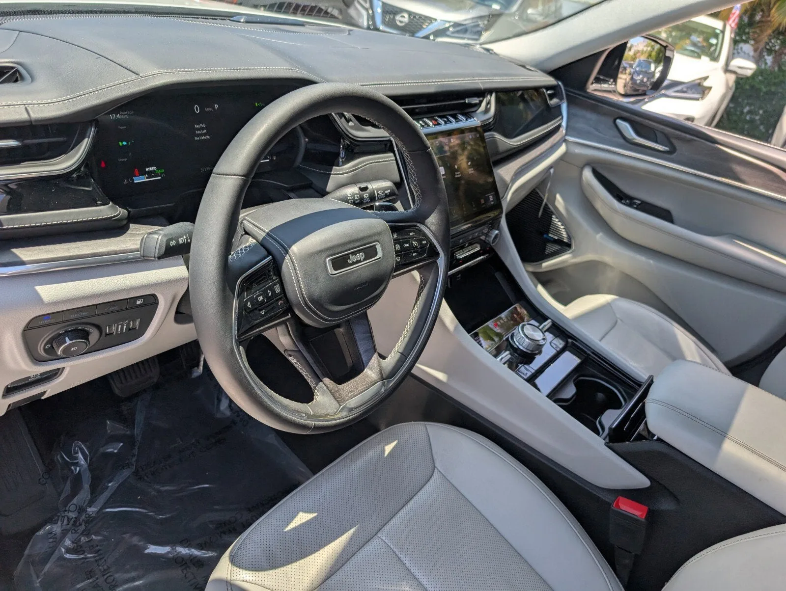 2022 Jeep Grand Cherokee 4xe Overland photo 10