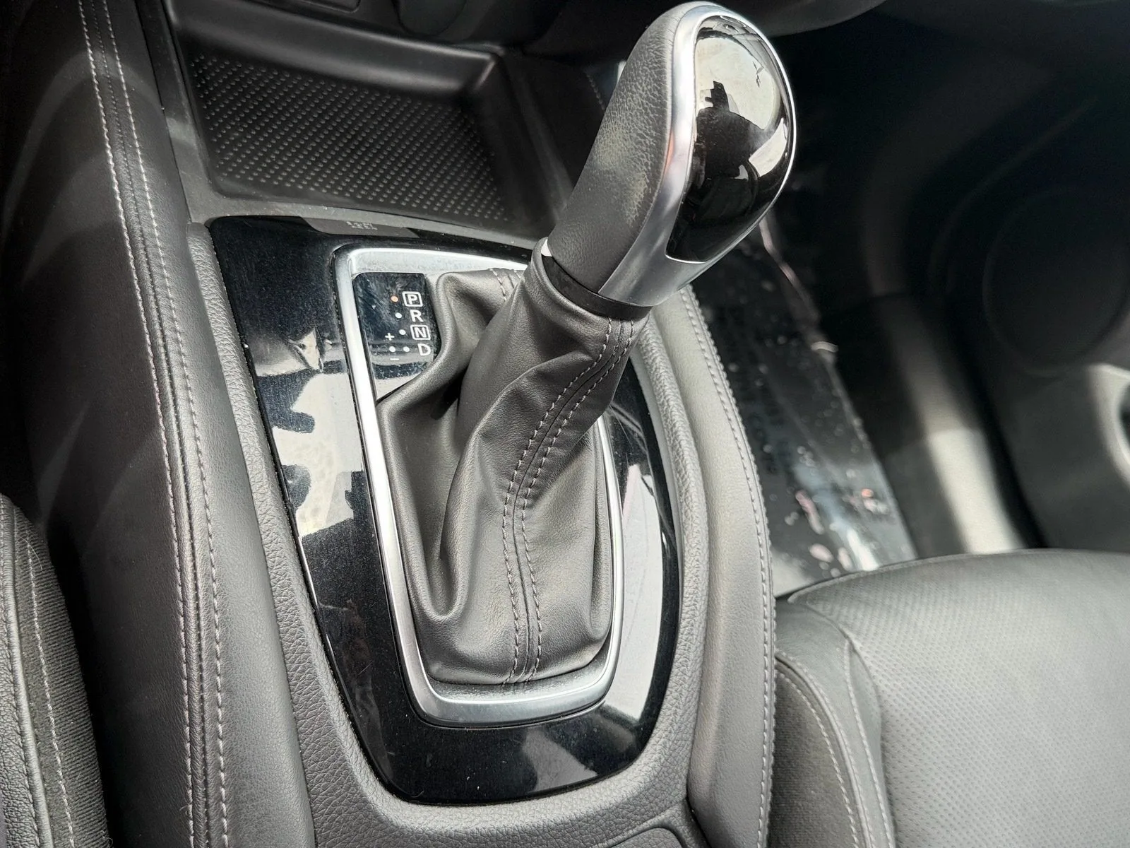 2017 Nissan Rogue SL photo 23