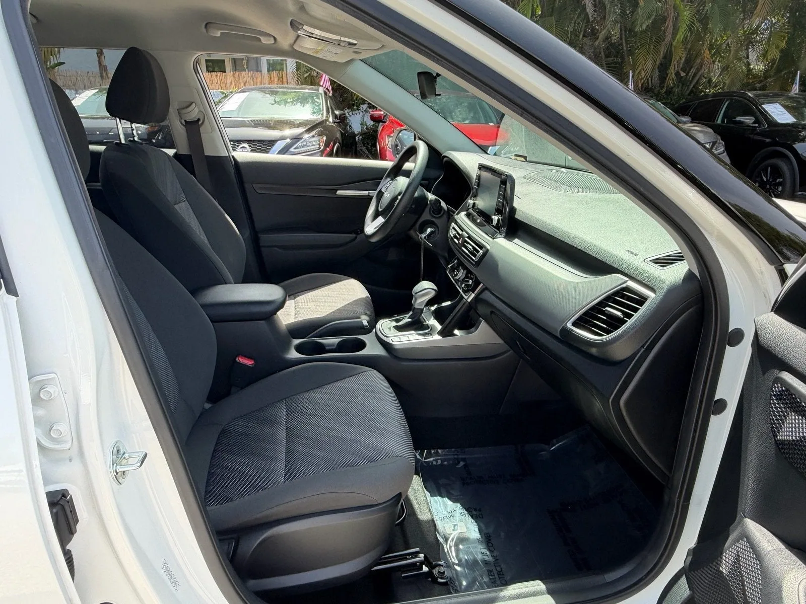 2022 Kia Seltos LX photo 15