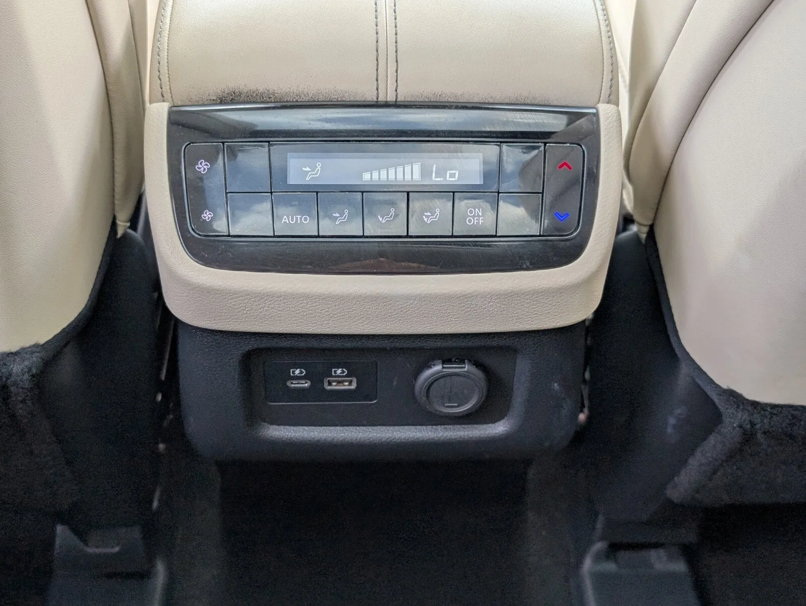 2023 INFINITI QX60 LUXE photo 15