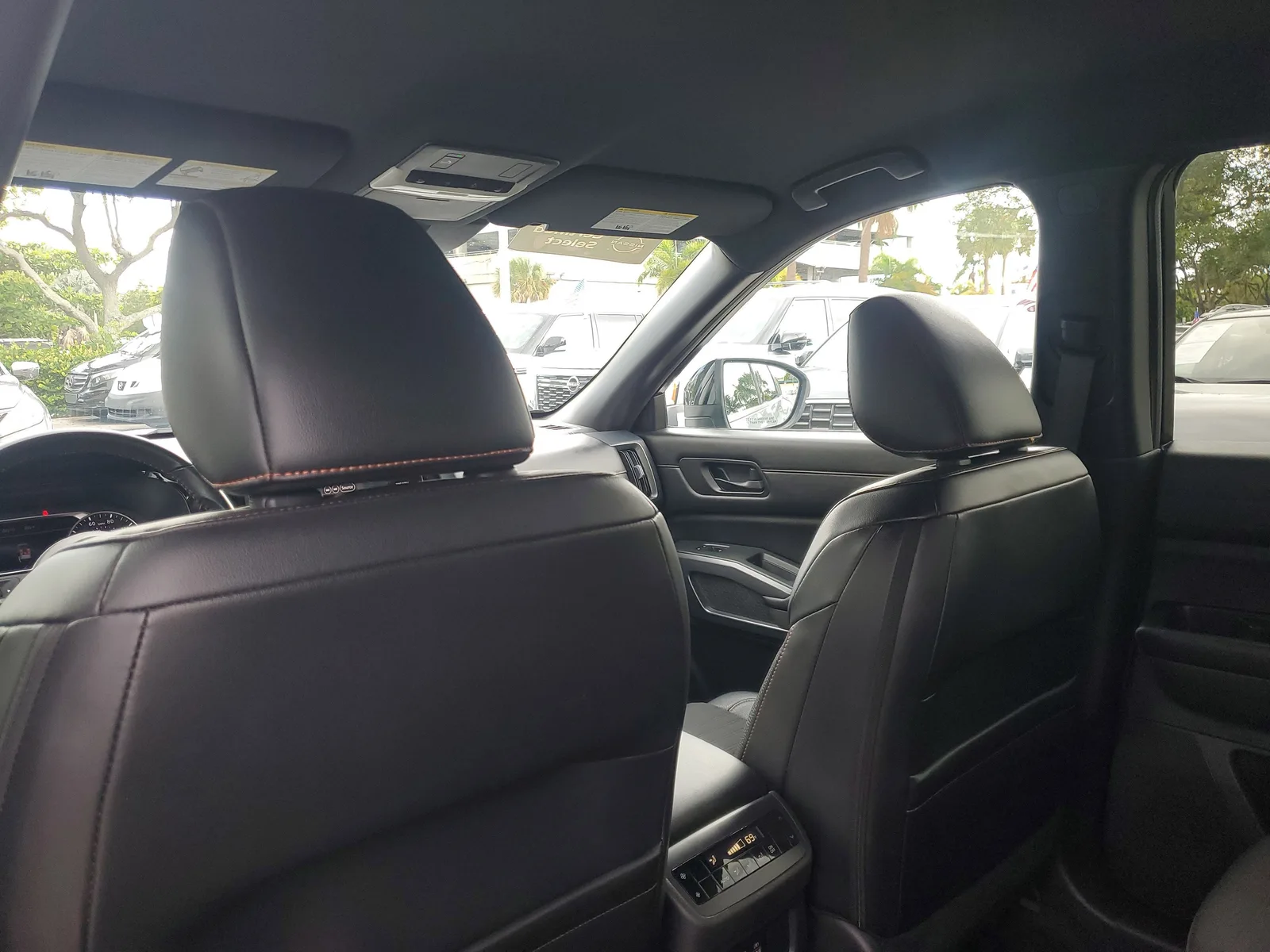 2023 Nissan Pathfinder Rock Creek 4WD photo 13