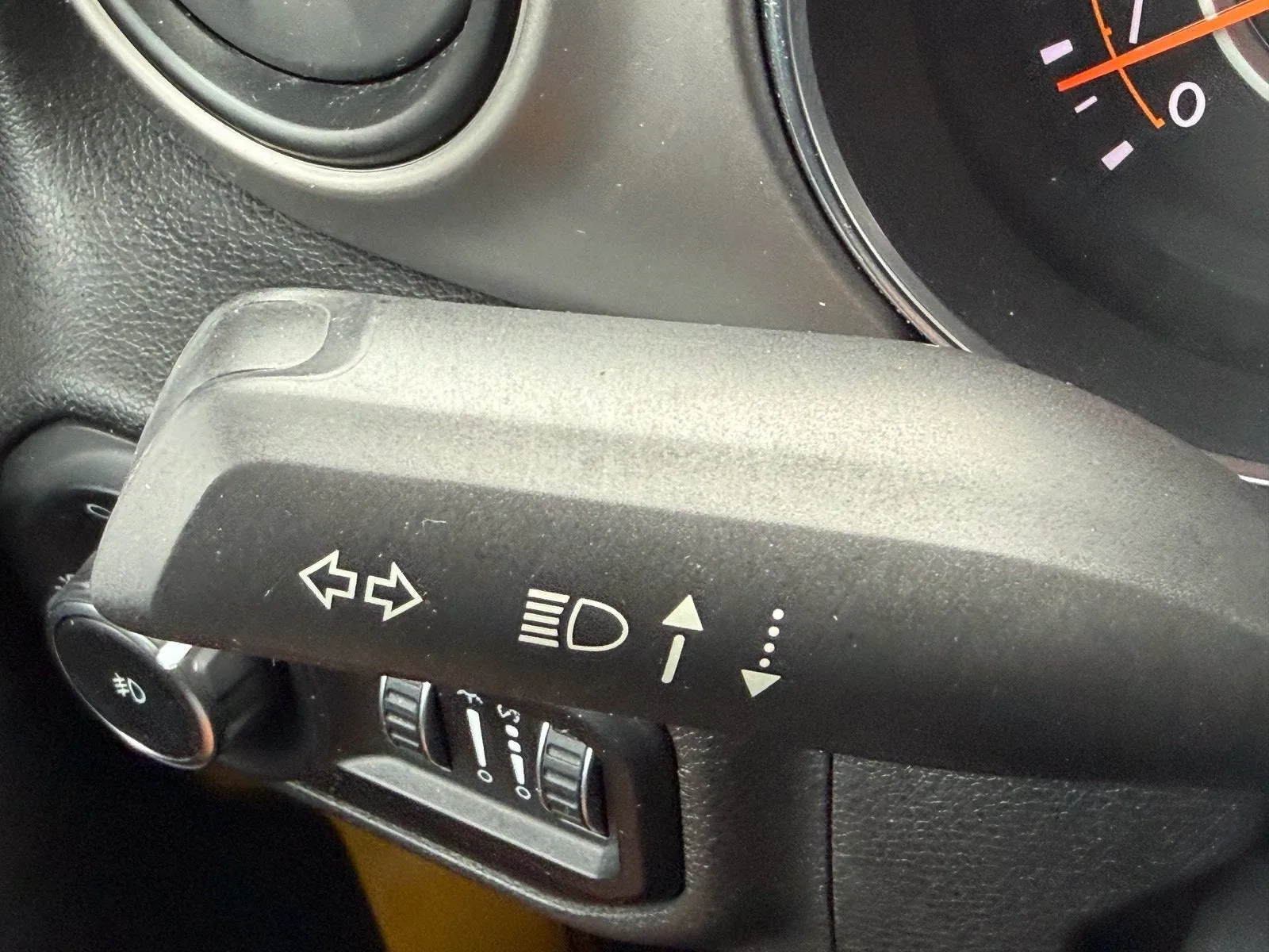 2020 Jeep Wrangler Sport S photo 29