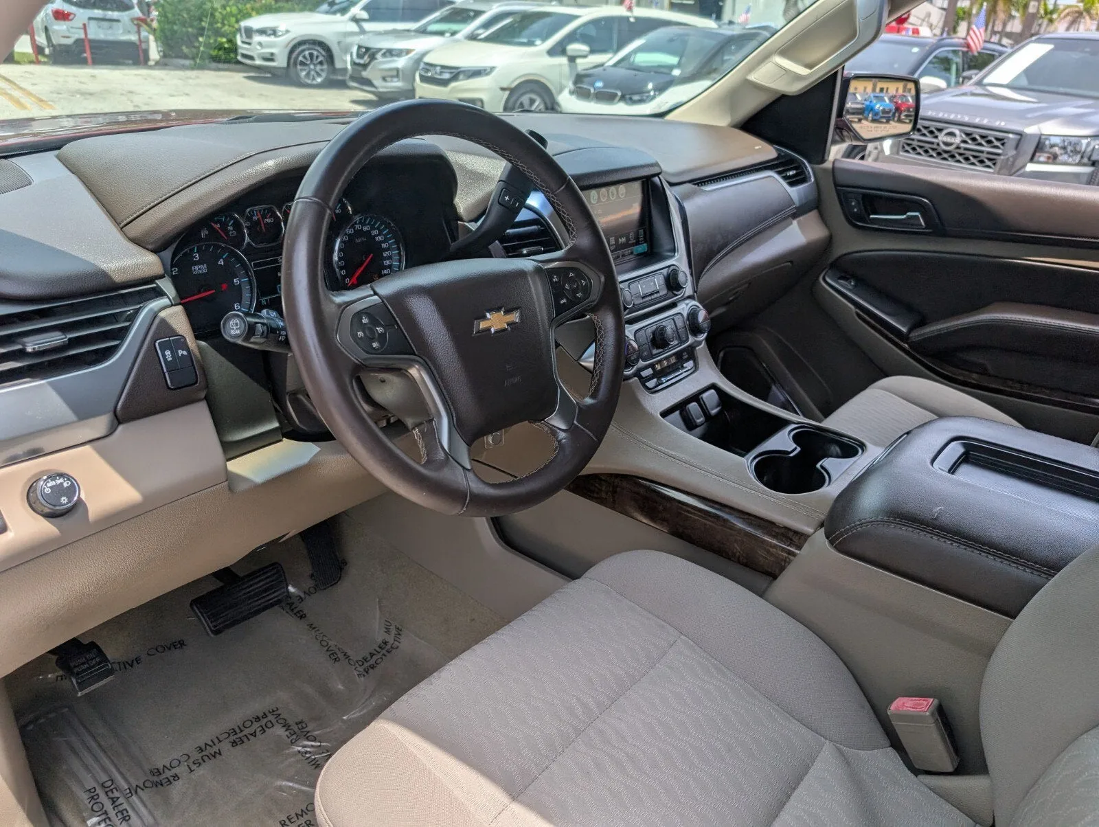 2017 Chevrolet Tahoe LS photo 10