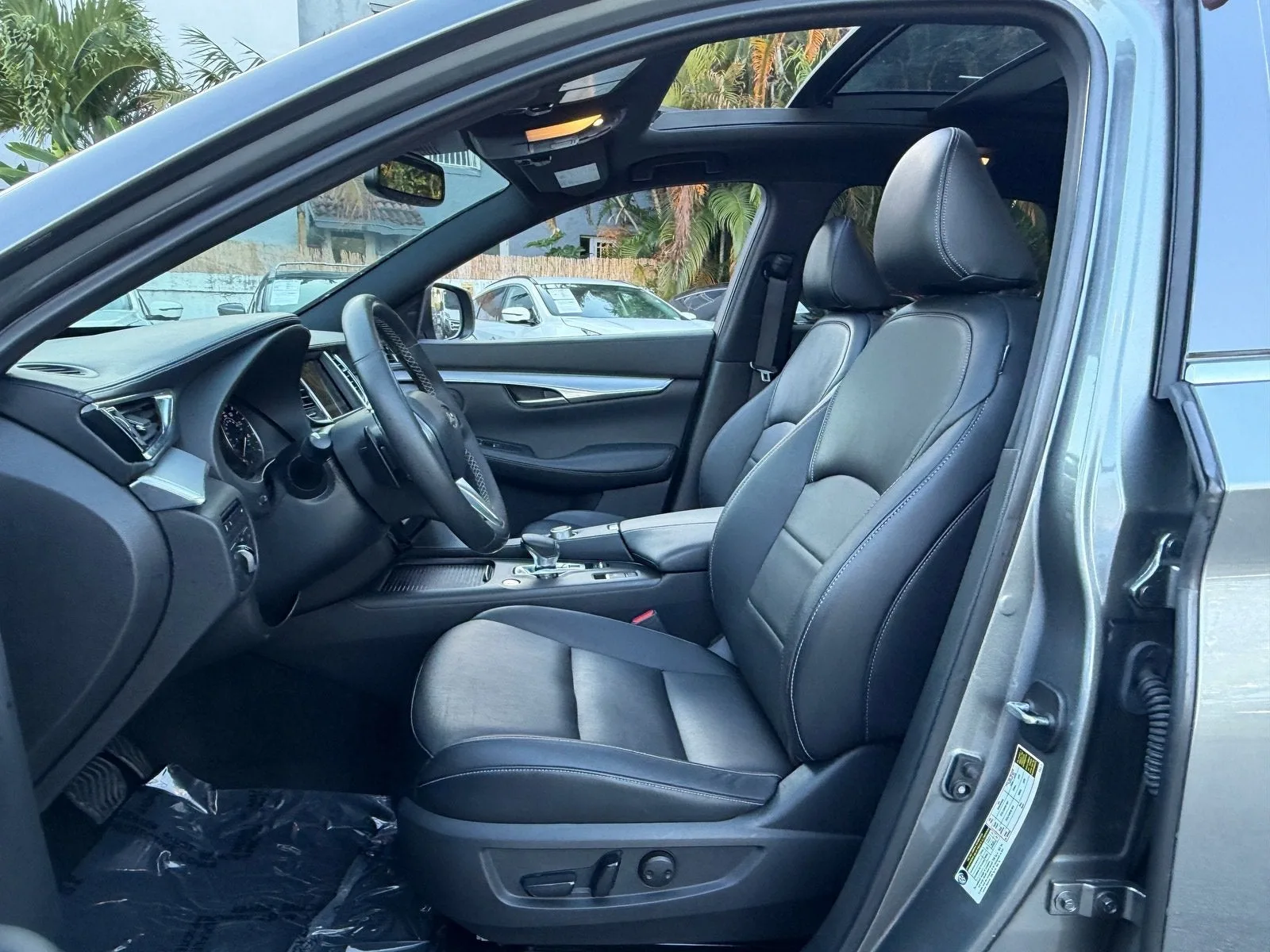 2020 INFINITI QX50 ESSENTIAL photo 9