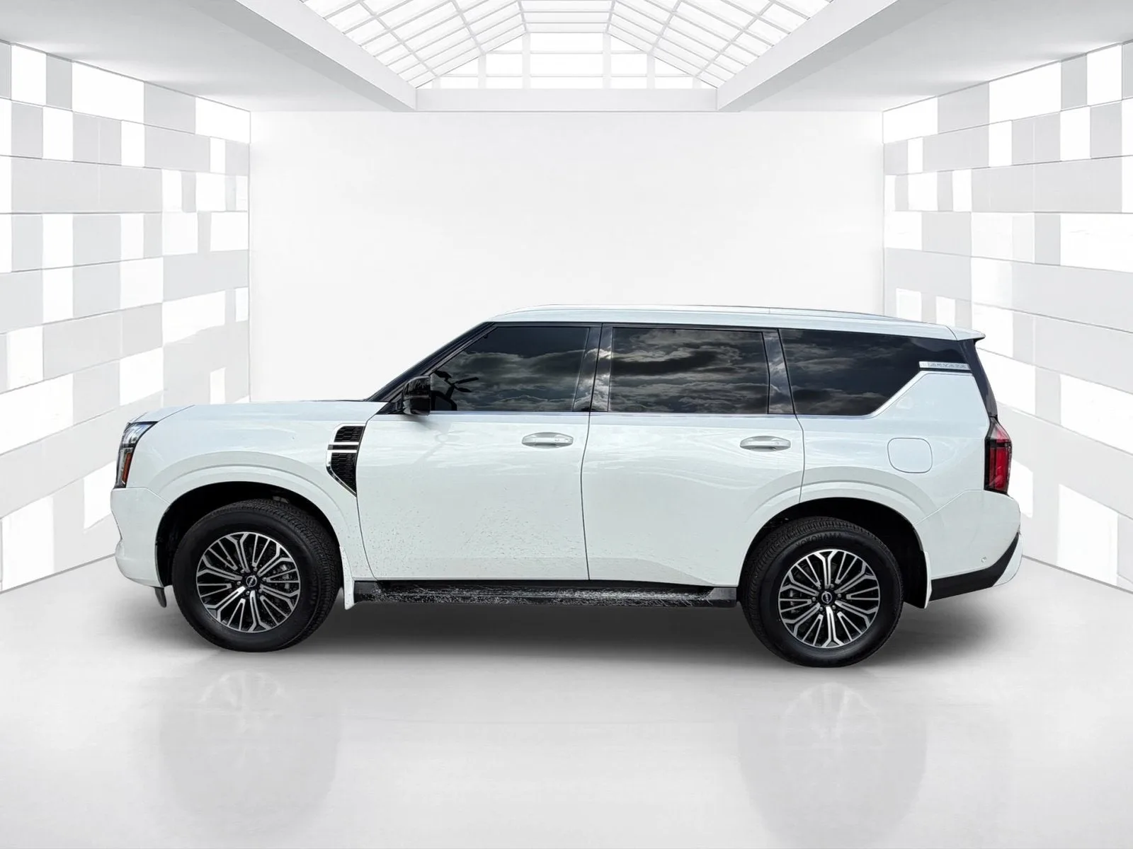 2025 Nissan Armada SL photo 4