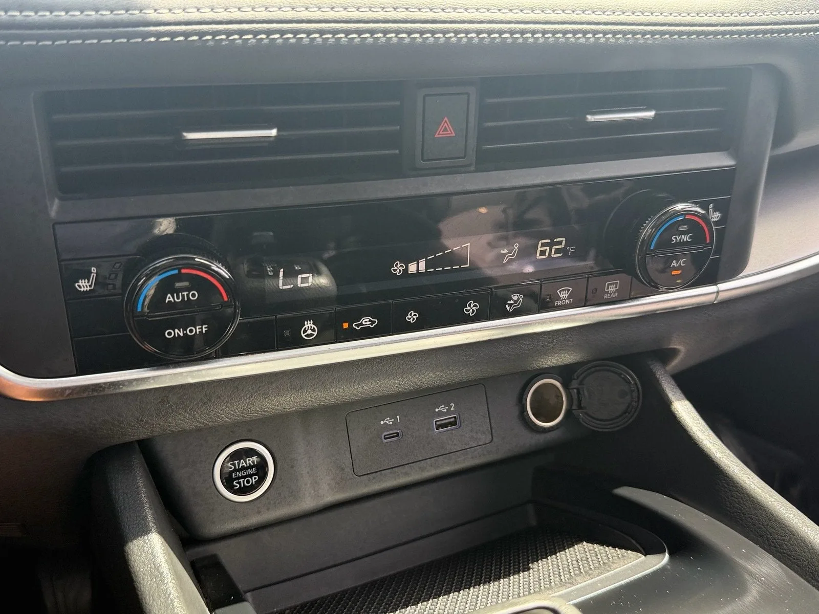 2023 Nissan Rogue SV photo 26