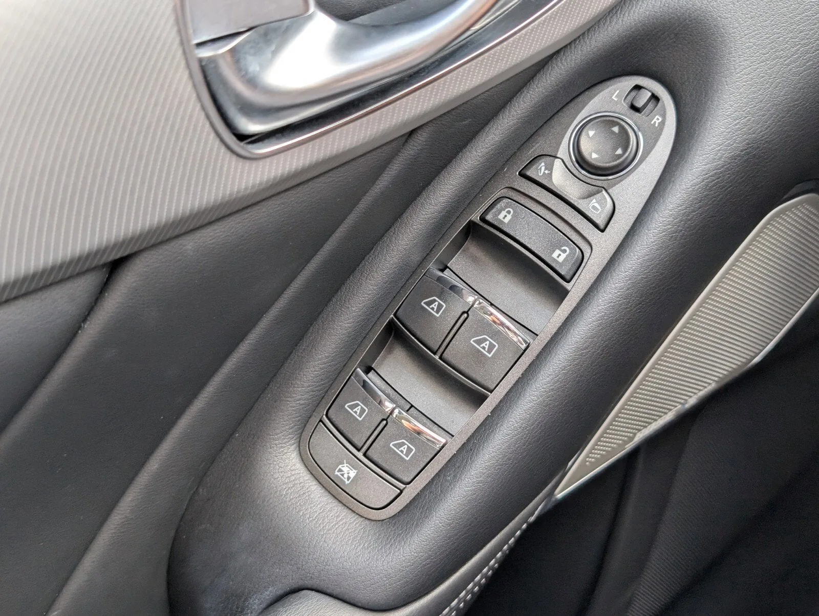 2023 INFINITI Q50 LUXE photo 21