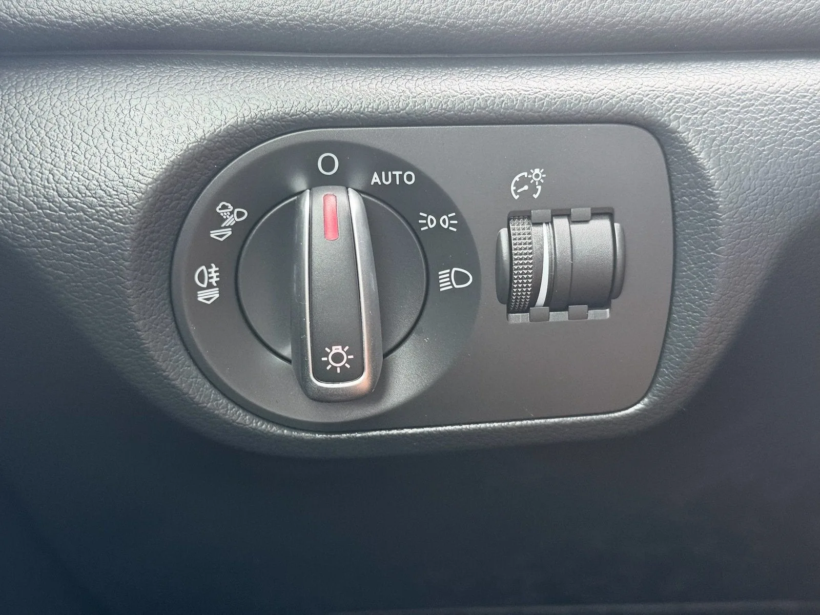 2018 Audi Q3 Premium Plus photo 35