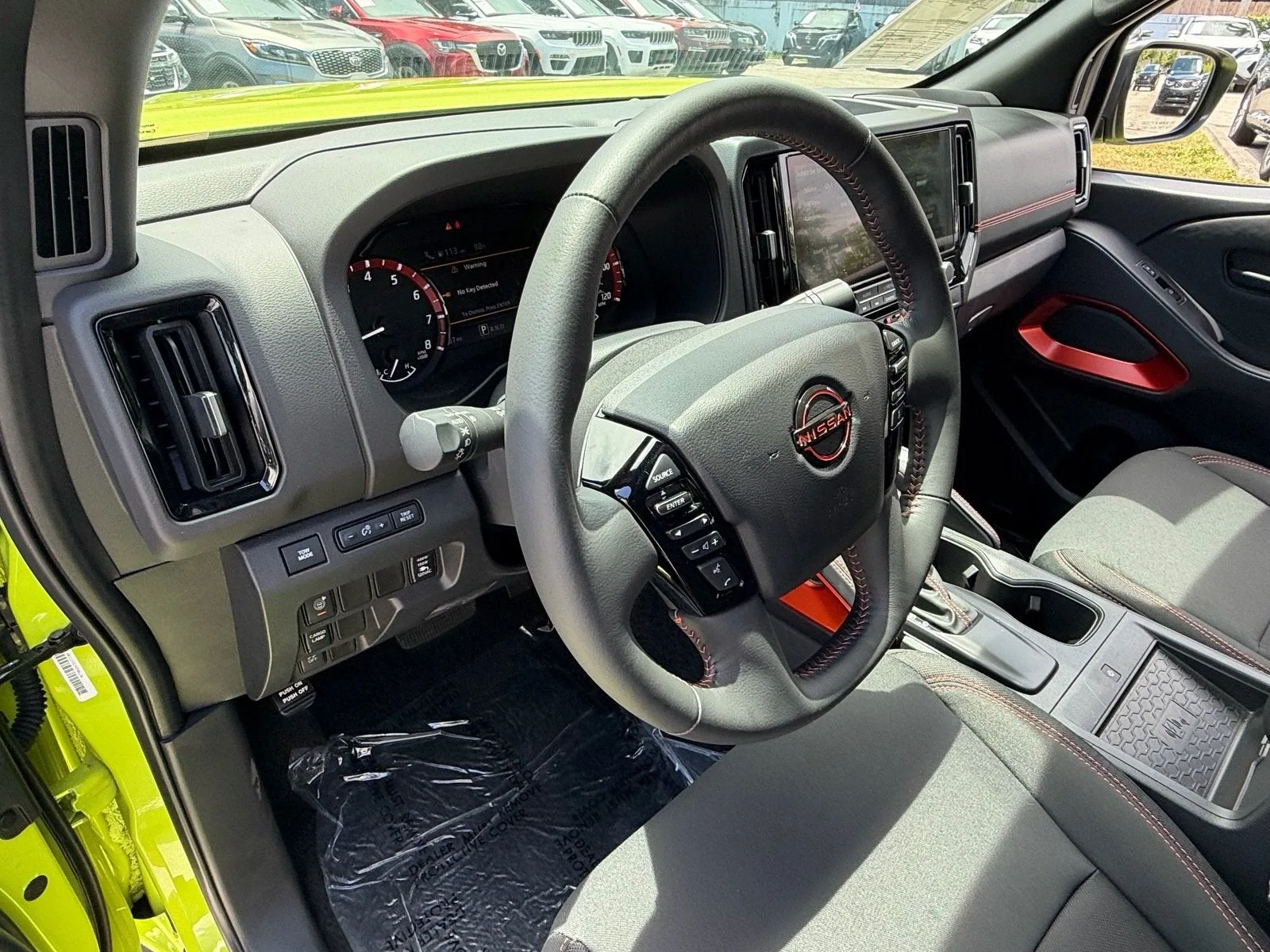 2026 Nissan Frontier Crew Cab PRO-X® photo 10