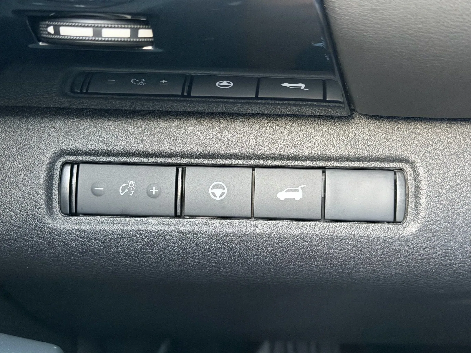 2025 Nissan Pathfinder SV photo 34