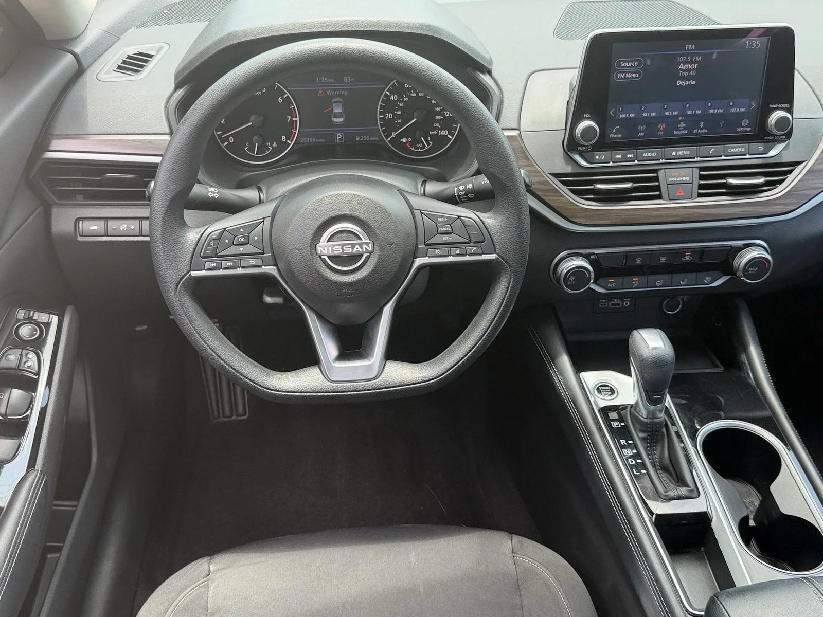 2023 Nissan Altima SV photo 12