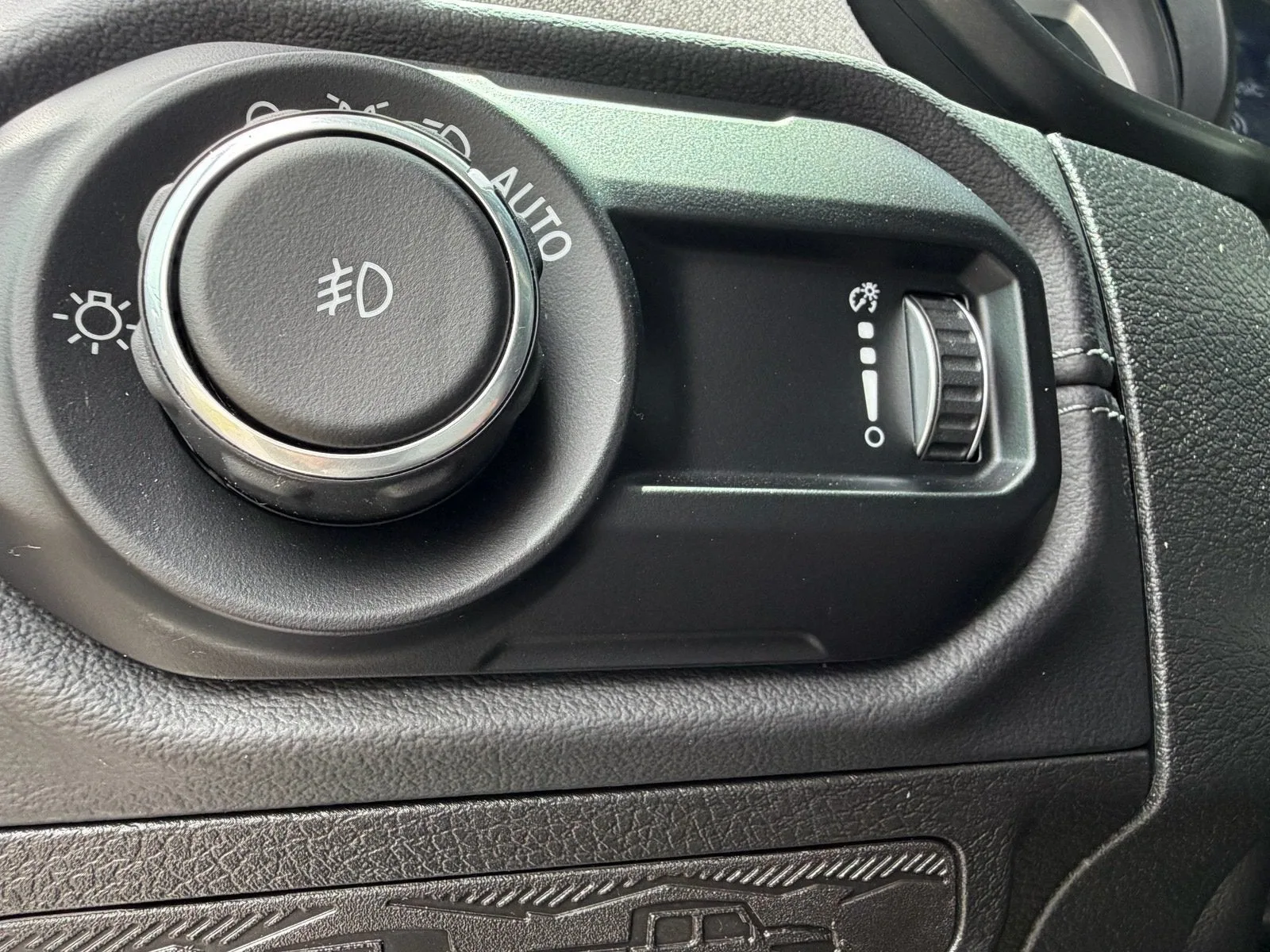 2025 Jeep Wrangler Sahara photo 22