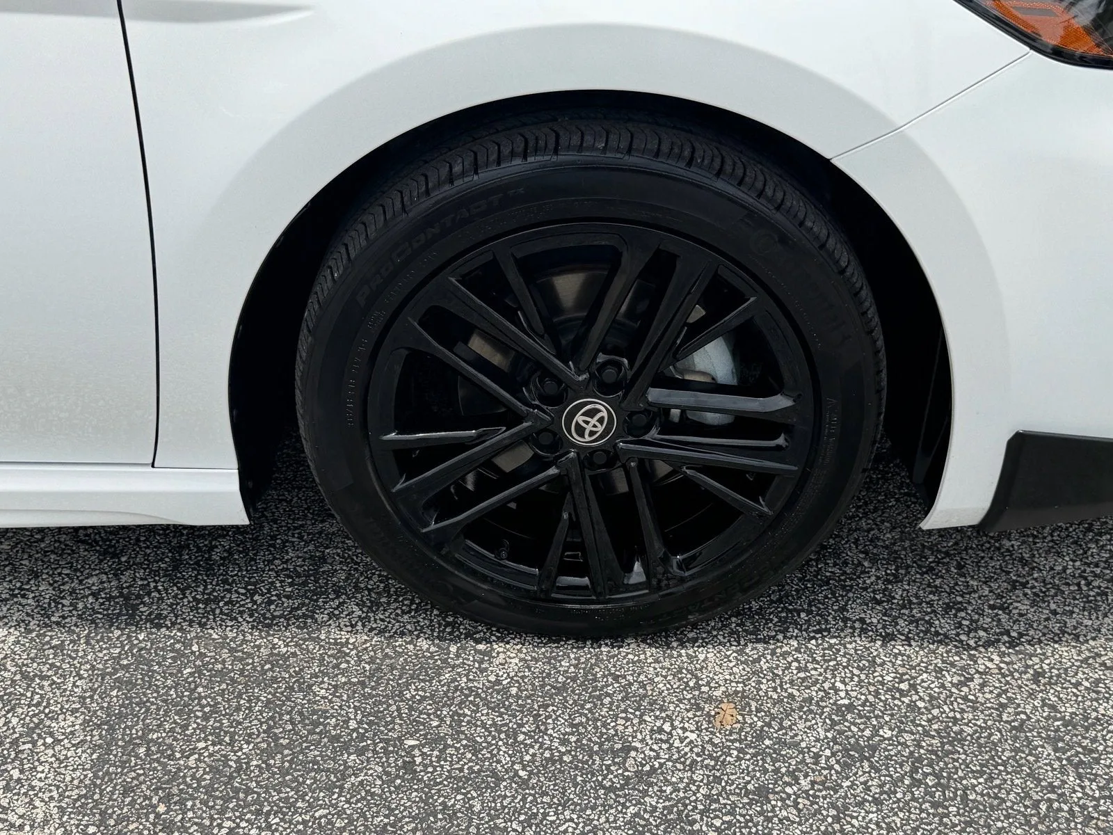 2026 Toyota Camry SE photo 9