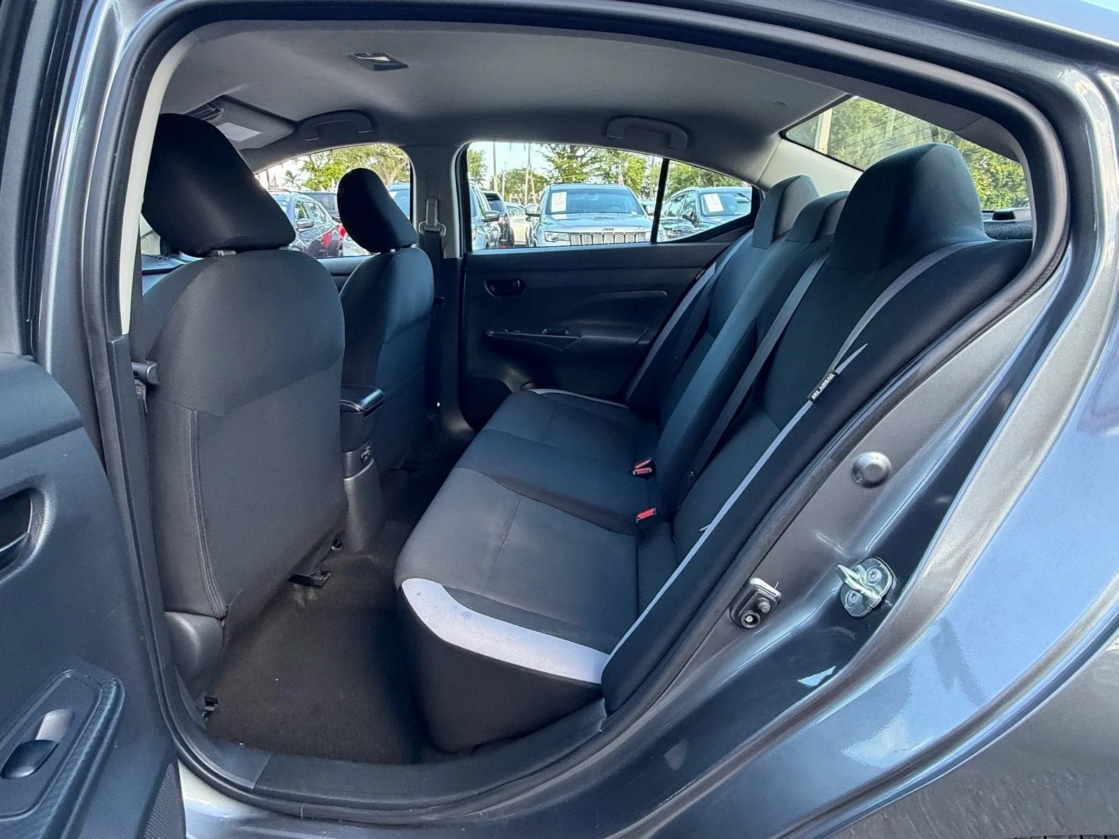 2025 Nissan Versa S photo 11