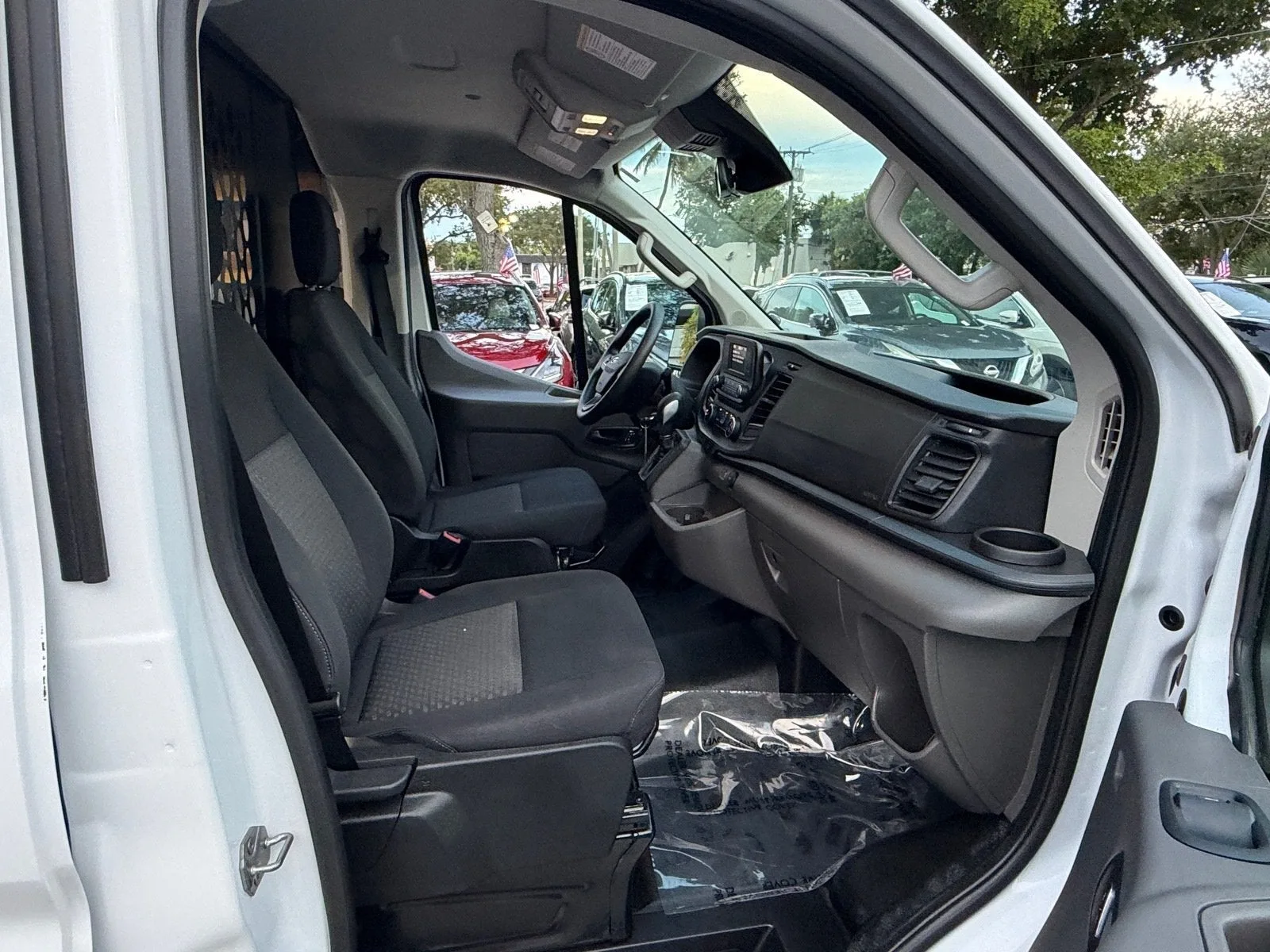 2025 Ford Transit Cargo Van Base photo 11