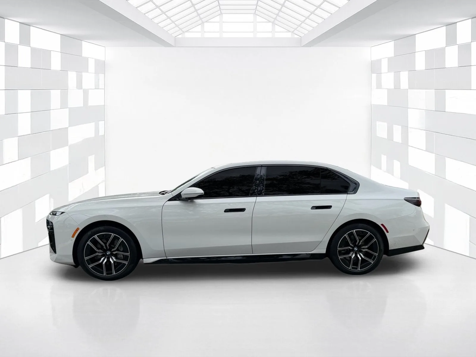 2025 BMW 7 Series 740i xDrive photo 4