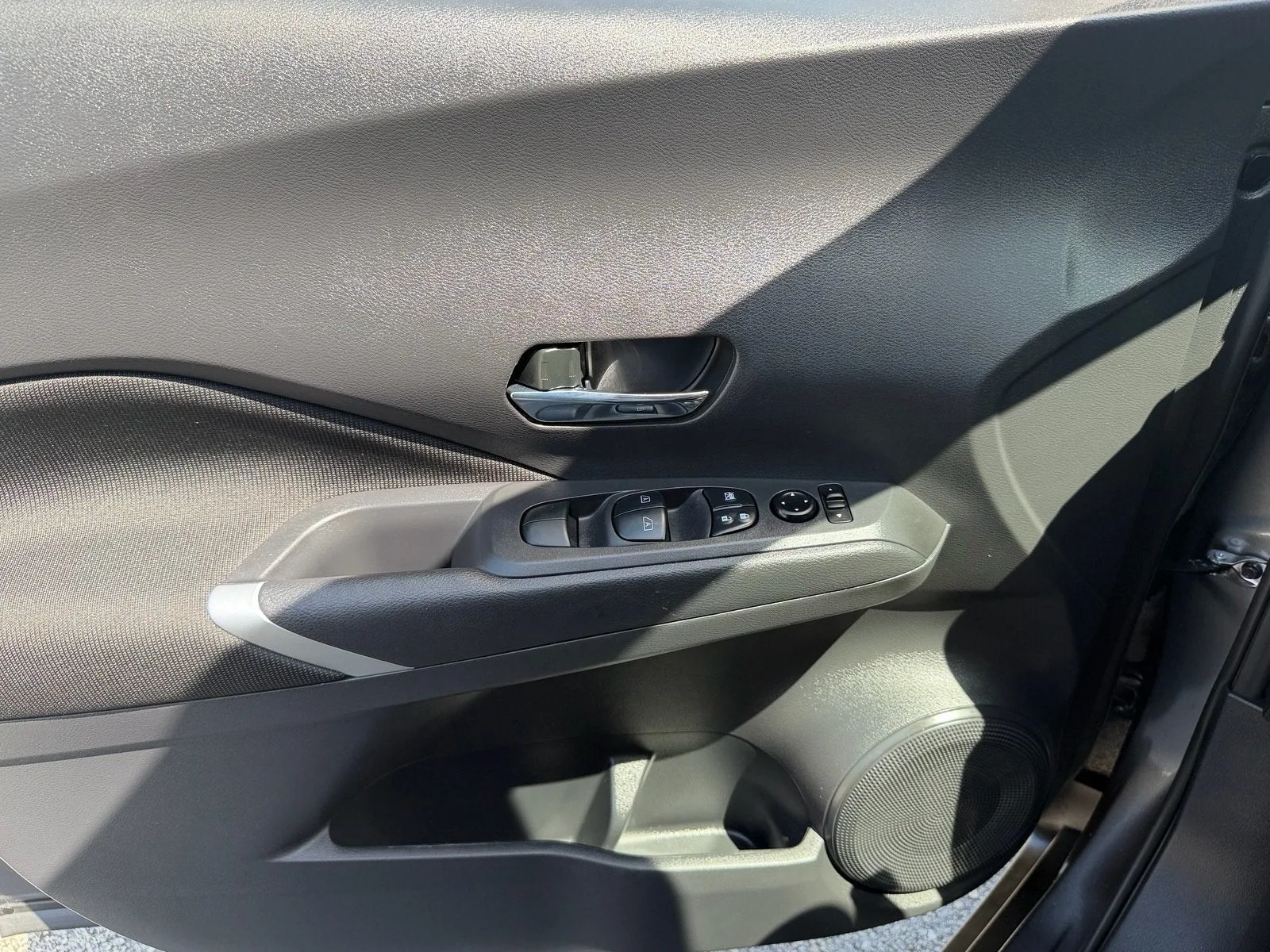 2024 Nissan Kicks SV photo 31