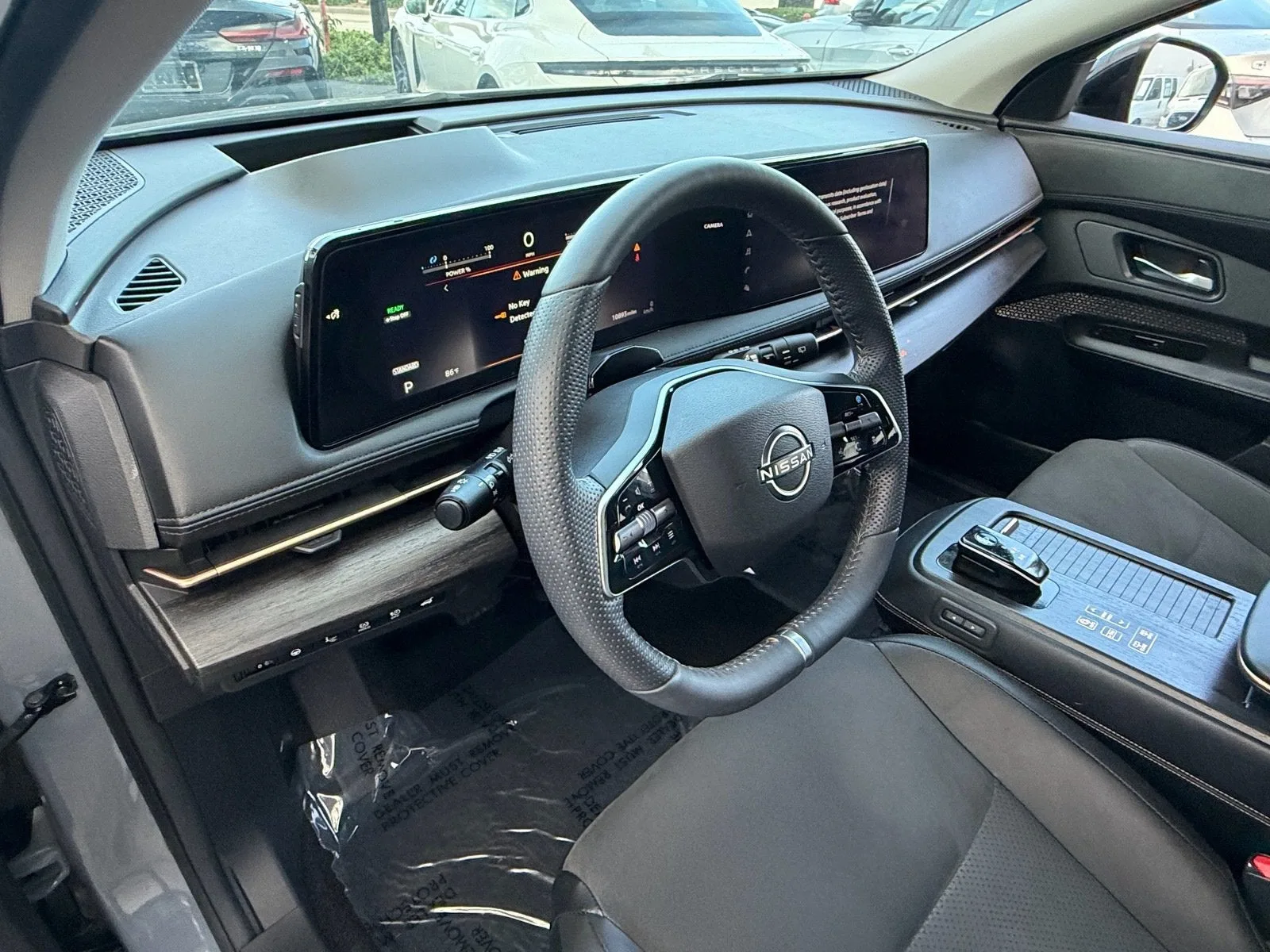 2024 Nissan ARIYA EMPOWER+ photo 10