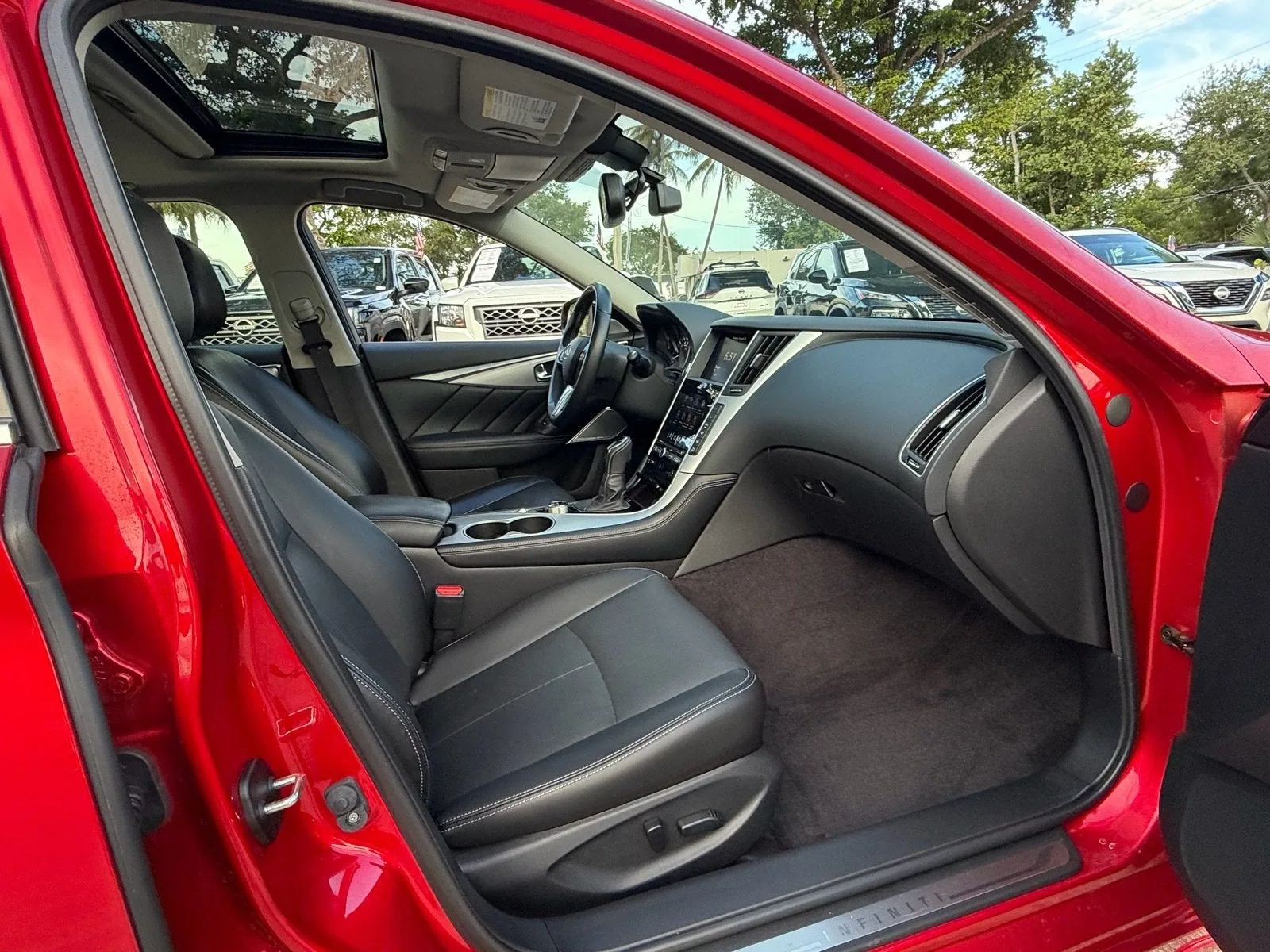 2024 INFINITI Q50 LUXE photo 17