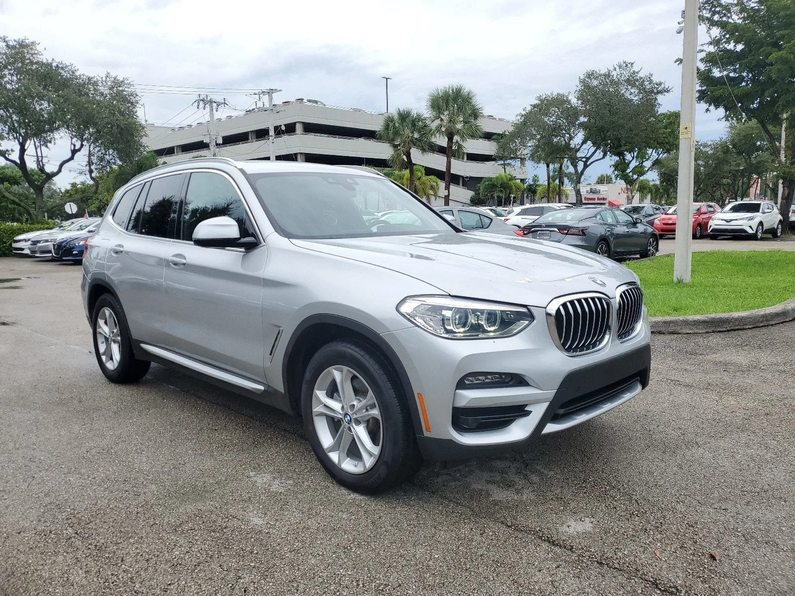 2021 BMW X3 sDrive30i photo 3