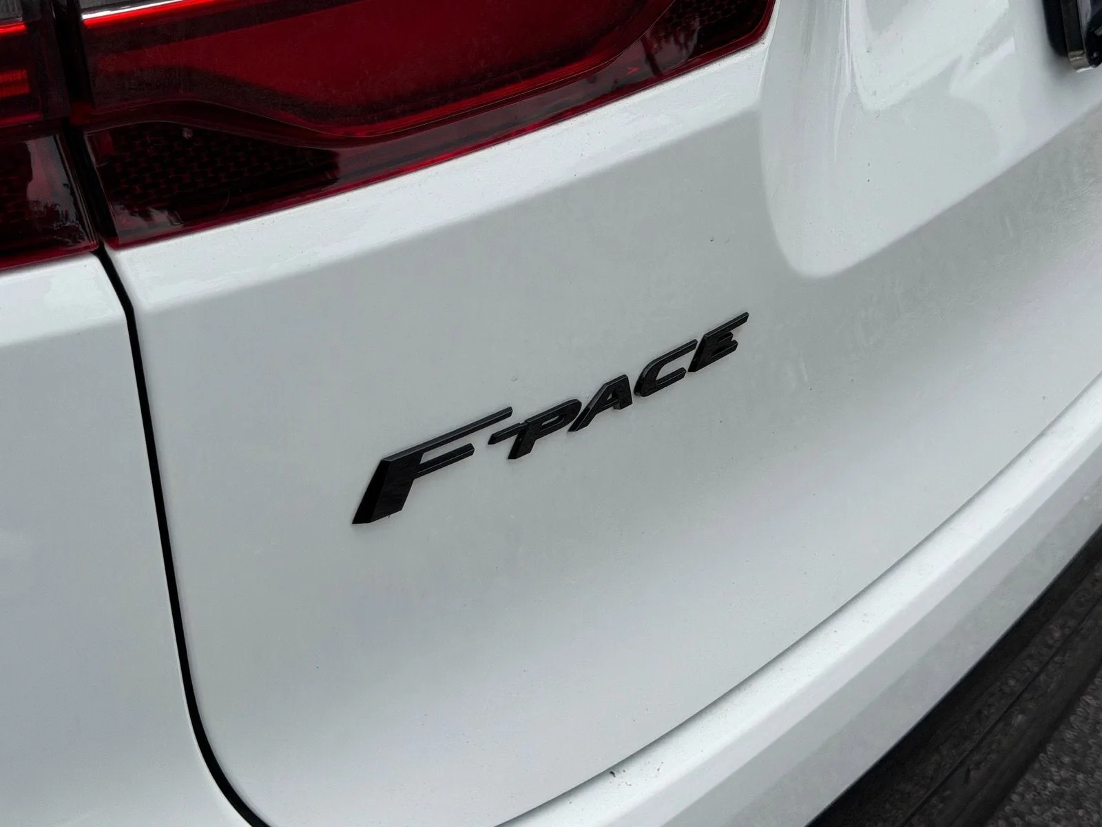 2022 Jaguar F-PACE S photo 15