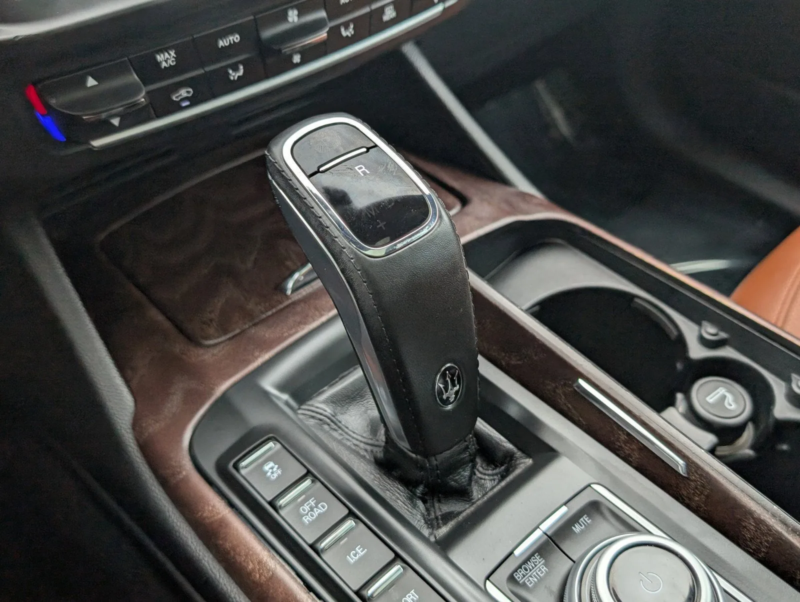 2022 Maserati Levante Modena photo 25