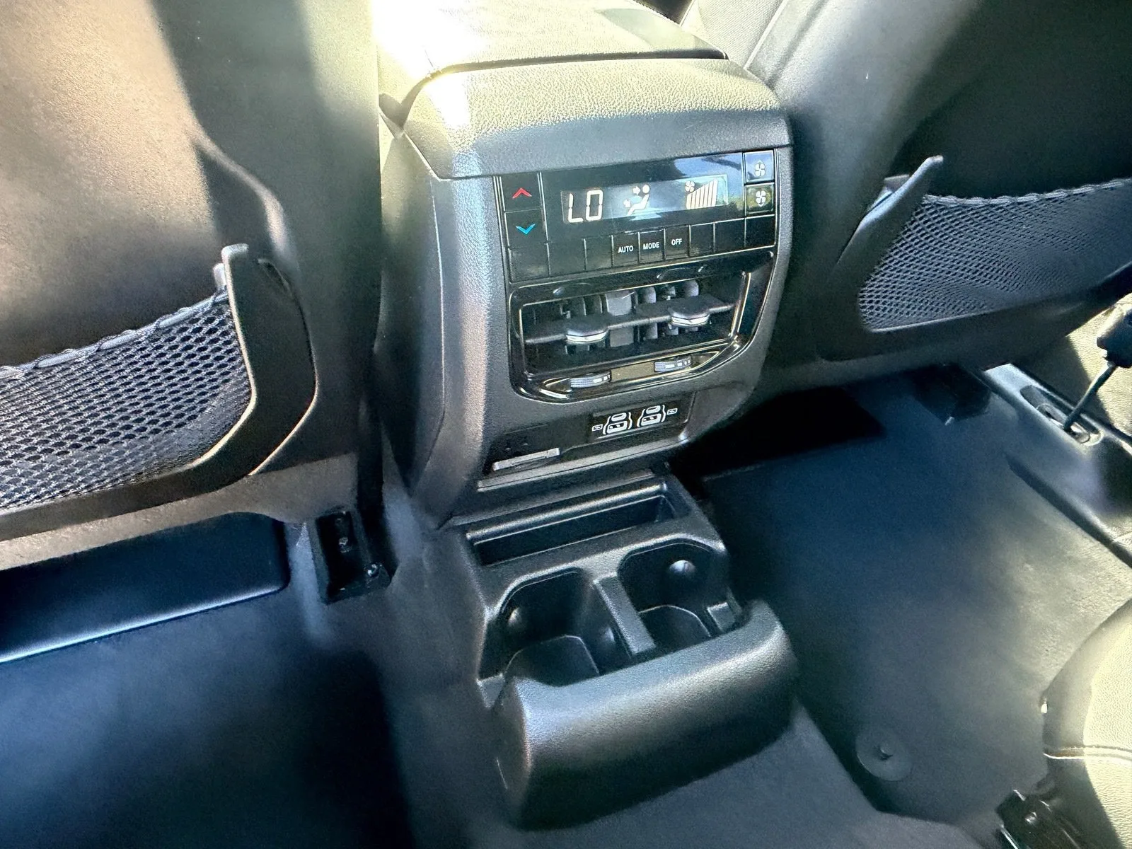 2023 Jeep Grand Cherokee L Altitude photo 12