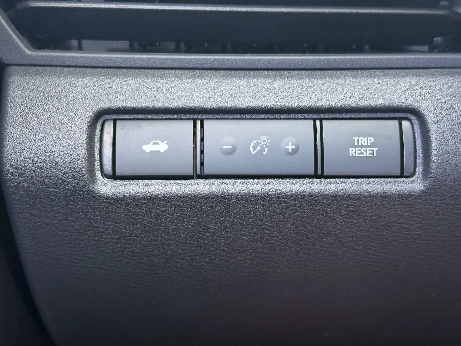 2025 Nissan Altima SV photo 29