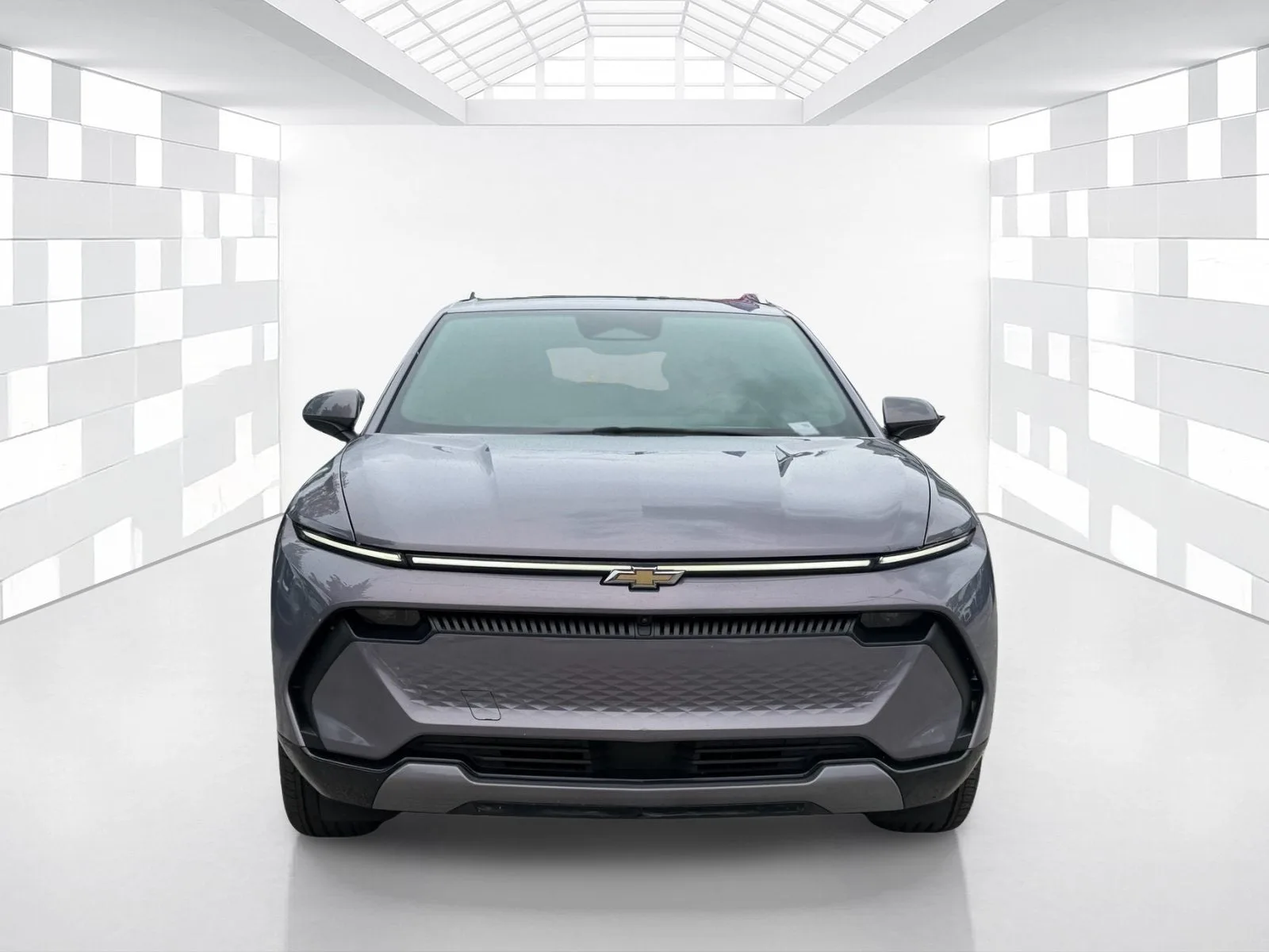 2025 Chevrolet Equinox EV LT photo 2