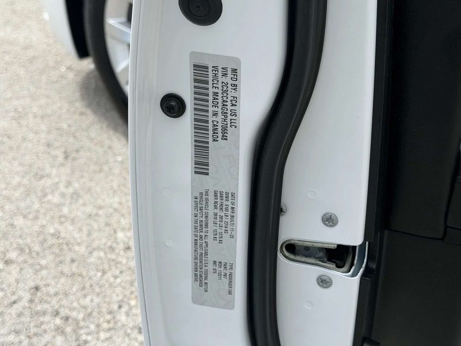 2023 Chrysler 300 Touring photo 21