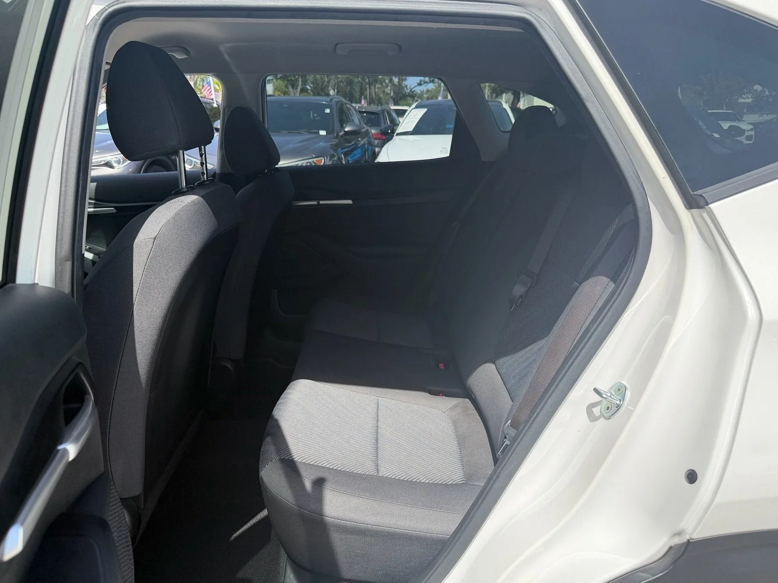 2022 Kia Seltos LX photo 10