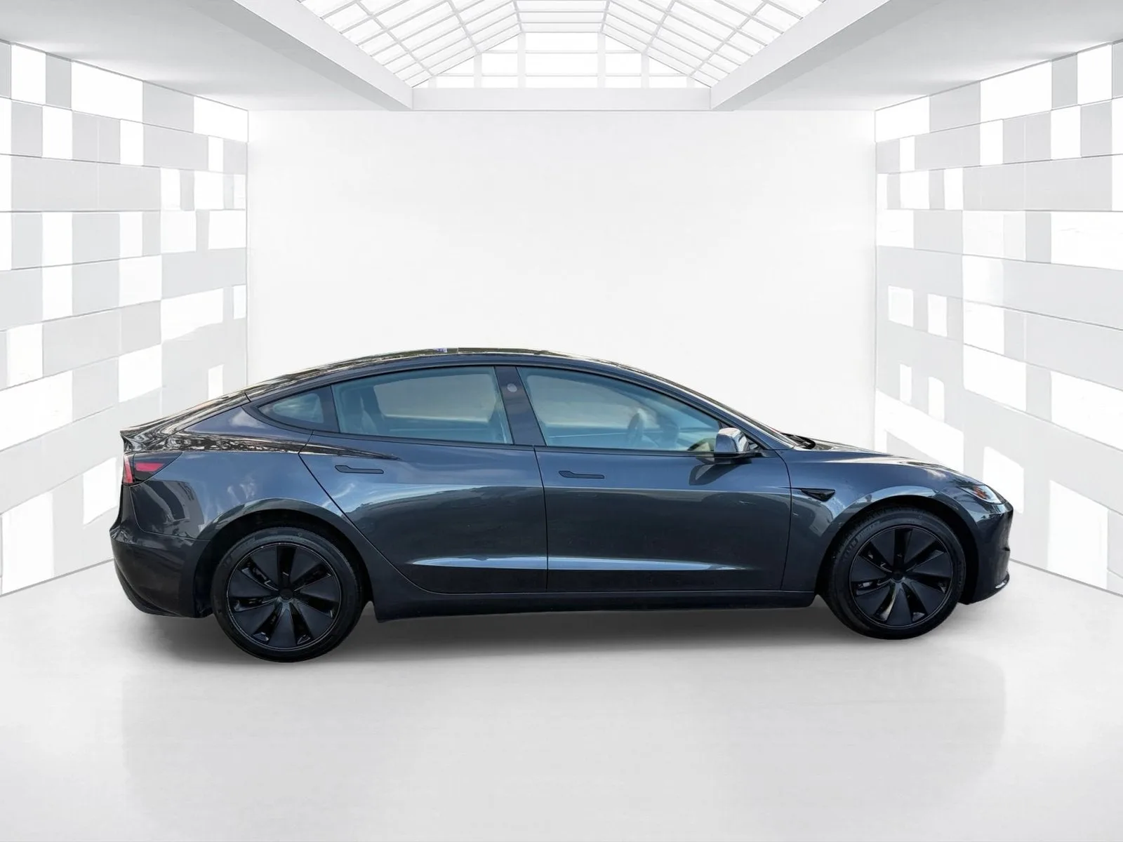 2025 Tesla Model 3 Long Range photo 8