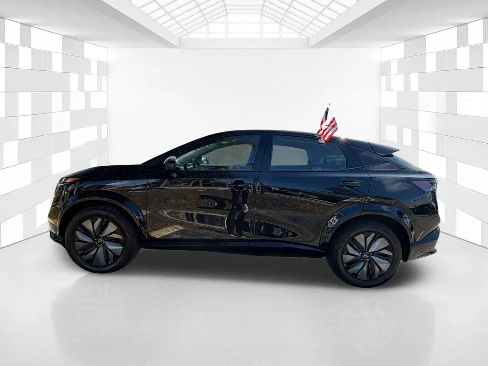 2024 Nissan ARIYA ENGAGE photo 4